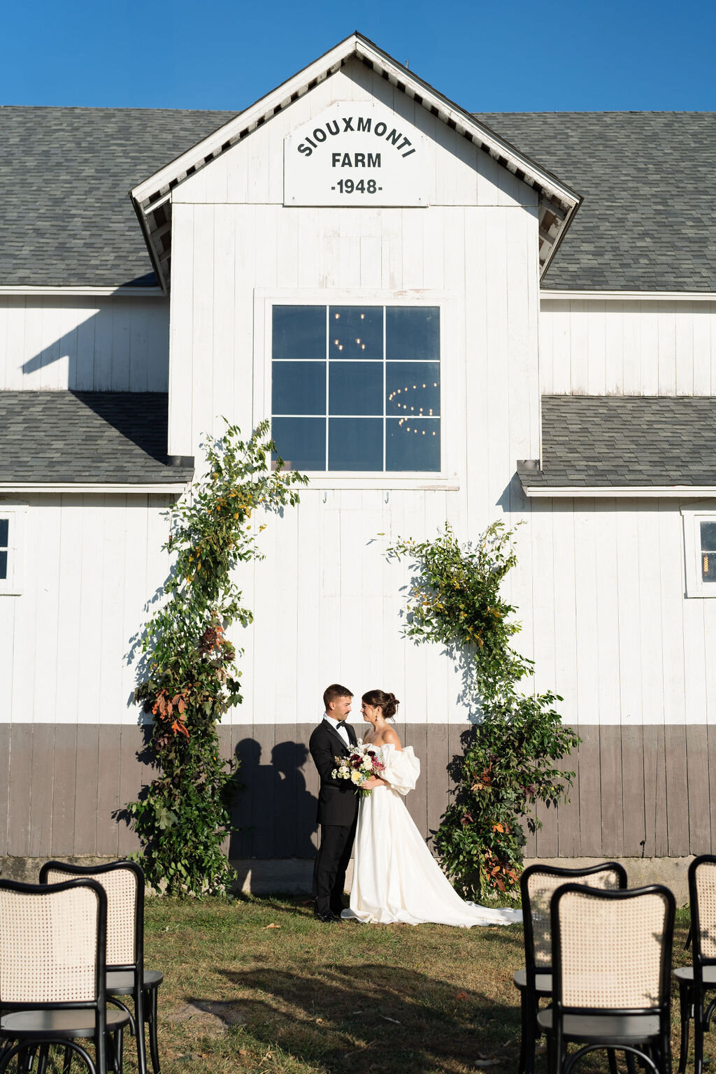 Elegant white barn wedding near Lafayette and Monticello, Indiana. 