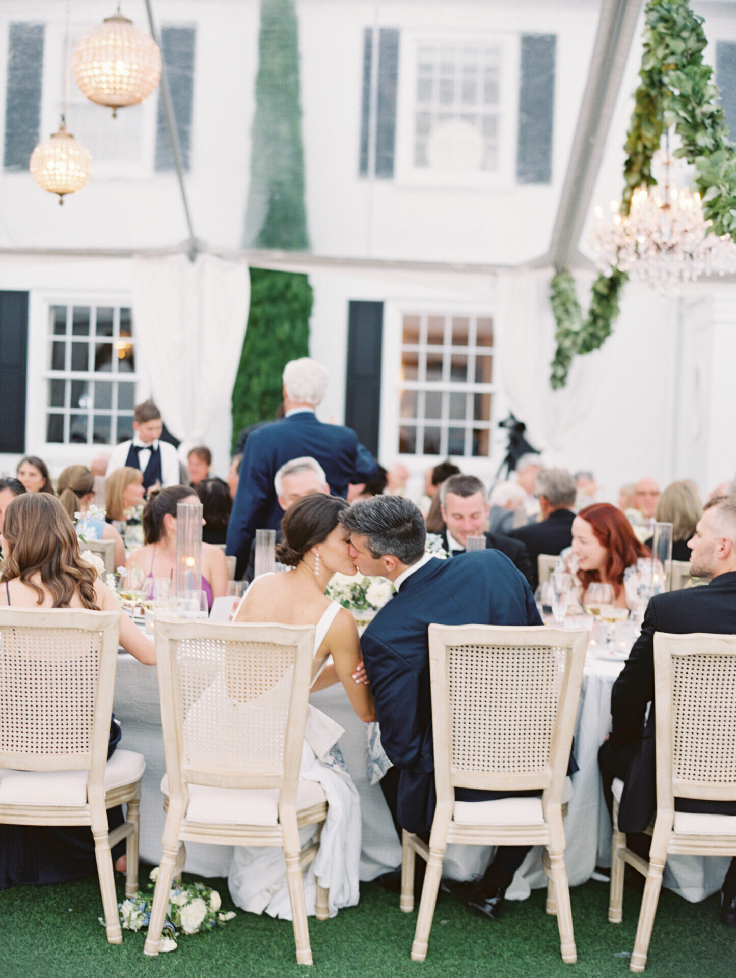 The-Admirals-House-Seattle-Wedding-112