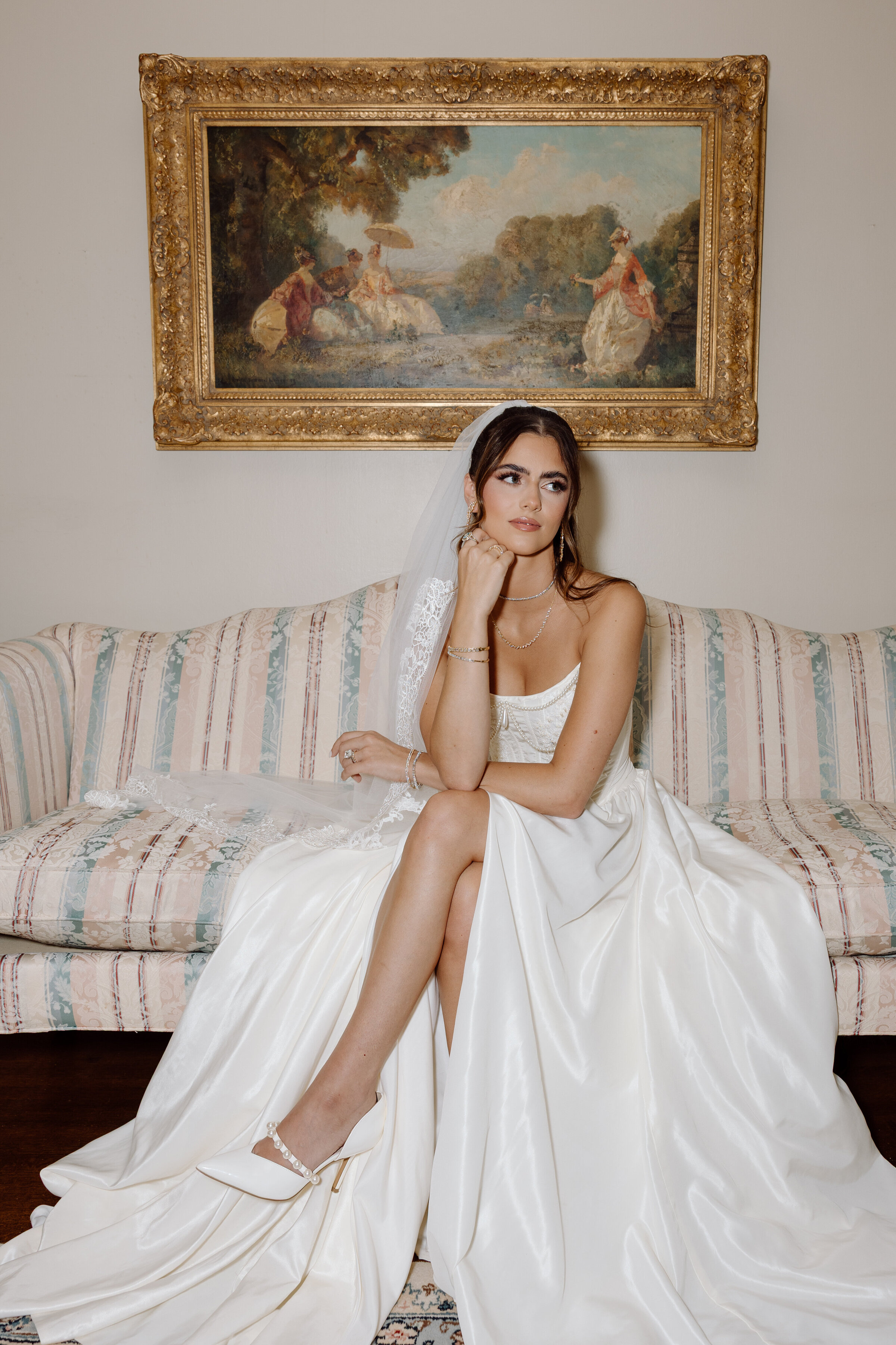 Vintage-Timeless-Bridals