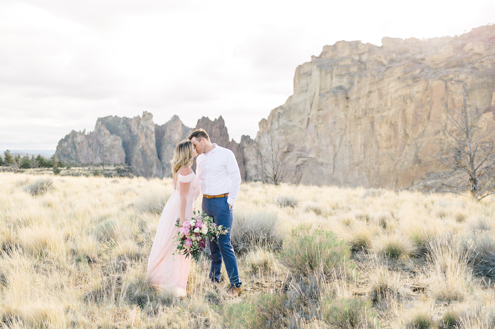 photographe-seance-anniversaire-de-mariage-smith-rock-state-park-oregon-lisa-renault-photographie-wedding-anniversary-session-photographer-35