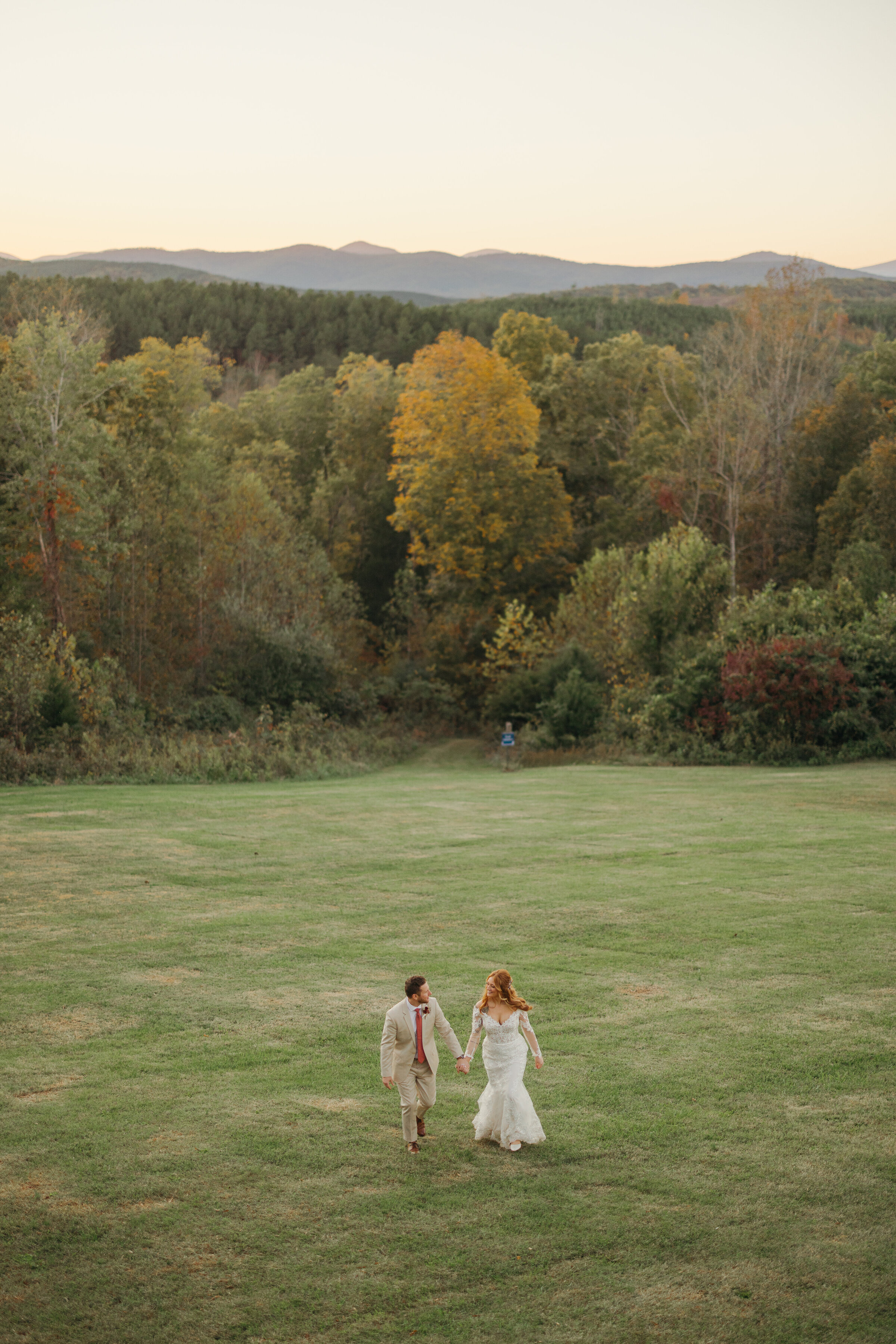 Hannah & Zac - Wedding Previews-117