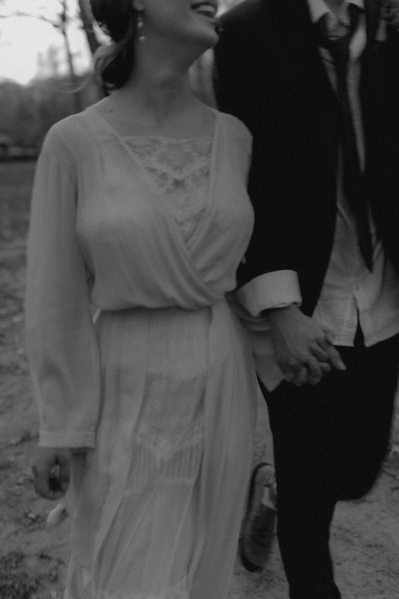 vintage-thrifted-romantic-fairy-outdoor-campground-wedding-illinois-elopement-rachael-marie-photography-118