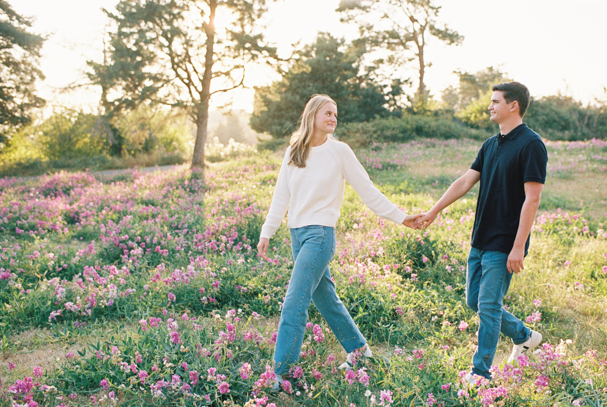 seattle-engagement-photos-film-2