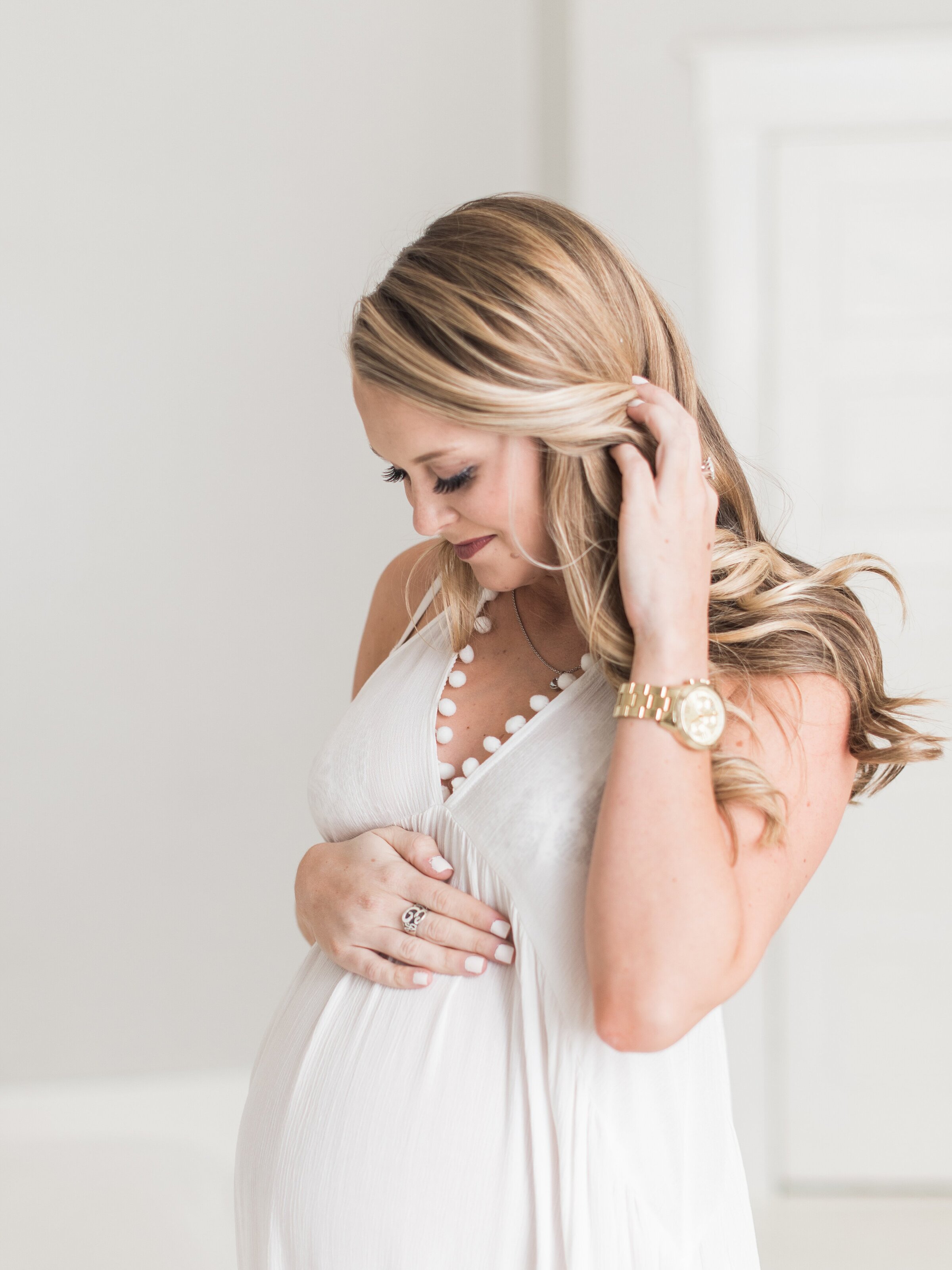 Maternity photos white dress