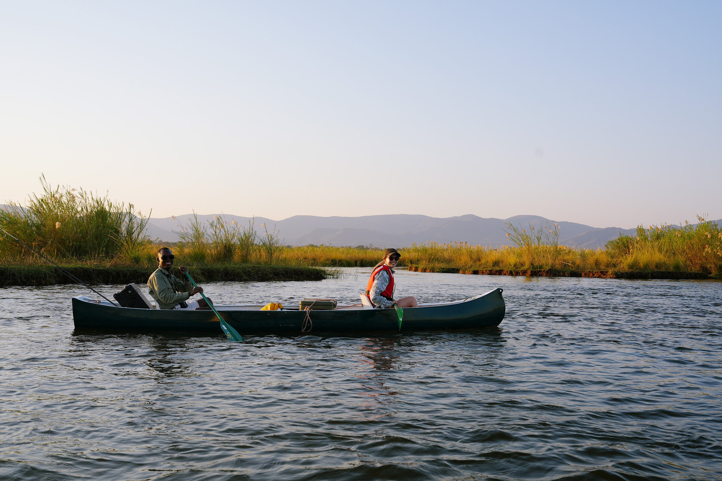 machaba-web-activity-canoeing-exploring-river-on-canoe