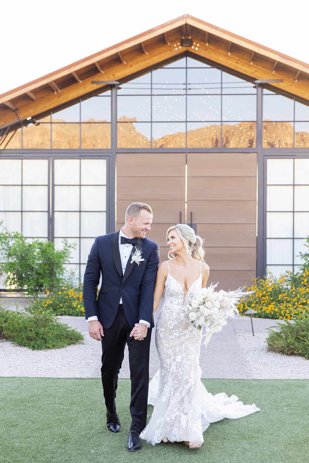 Karlie Colleen Photography - Ashley & Grant Wedding - The Paseo - Phoenix Arizona-721