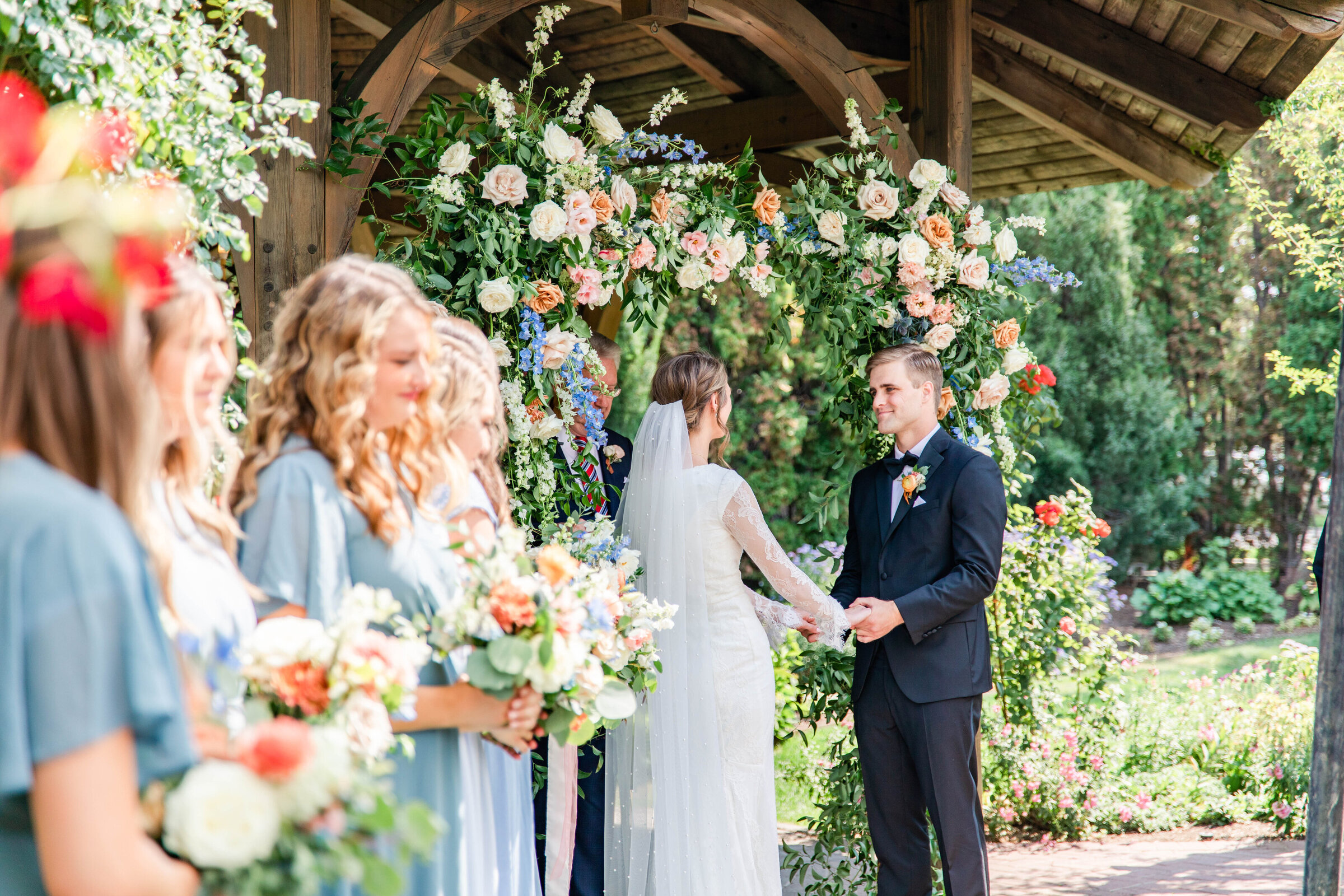 loggia-thanksgiving-point-wedding, utah-wedding-photographer