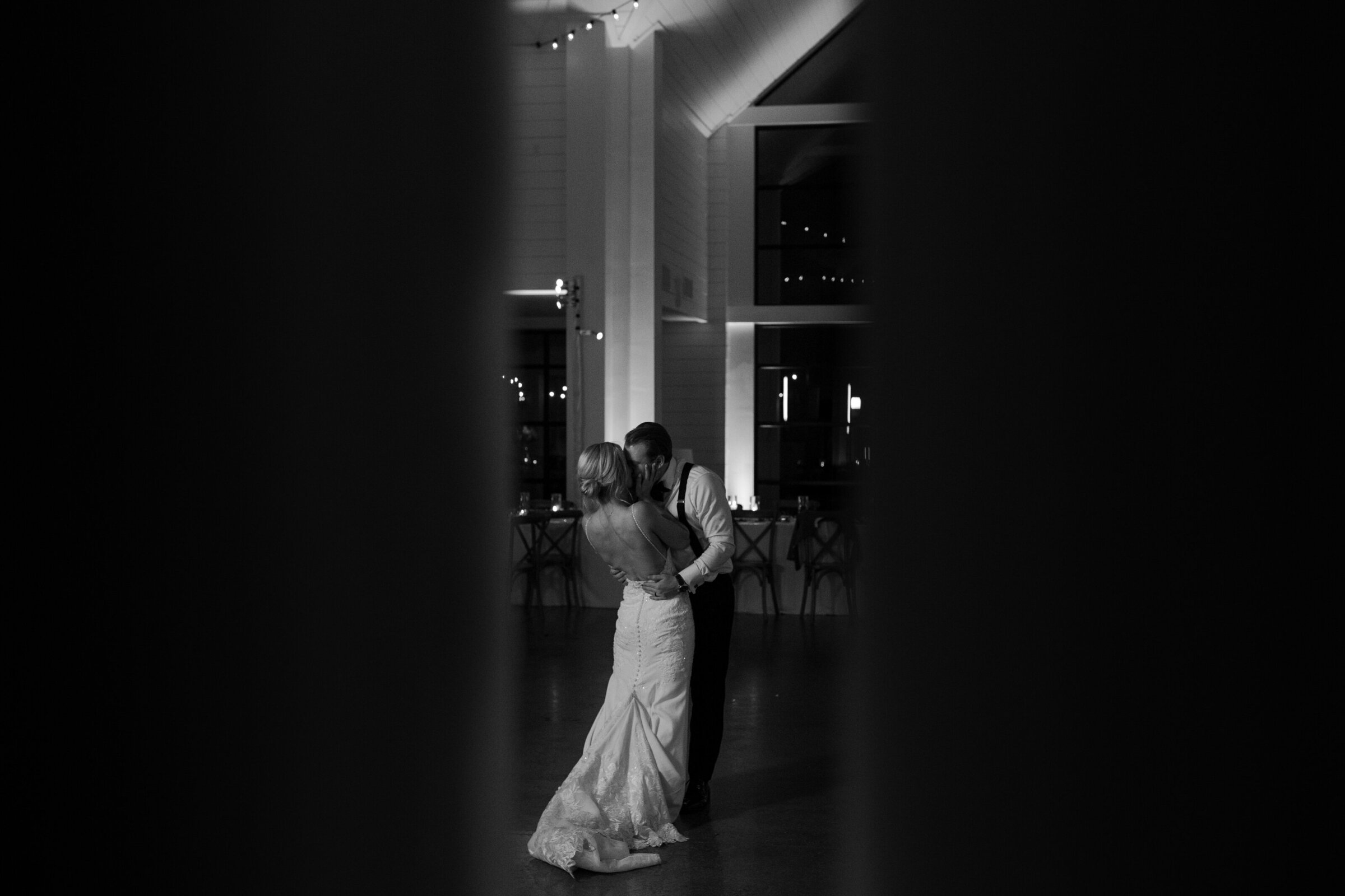 Earth To Madison Weddings-1045