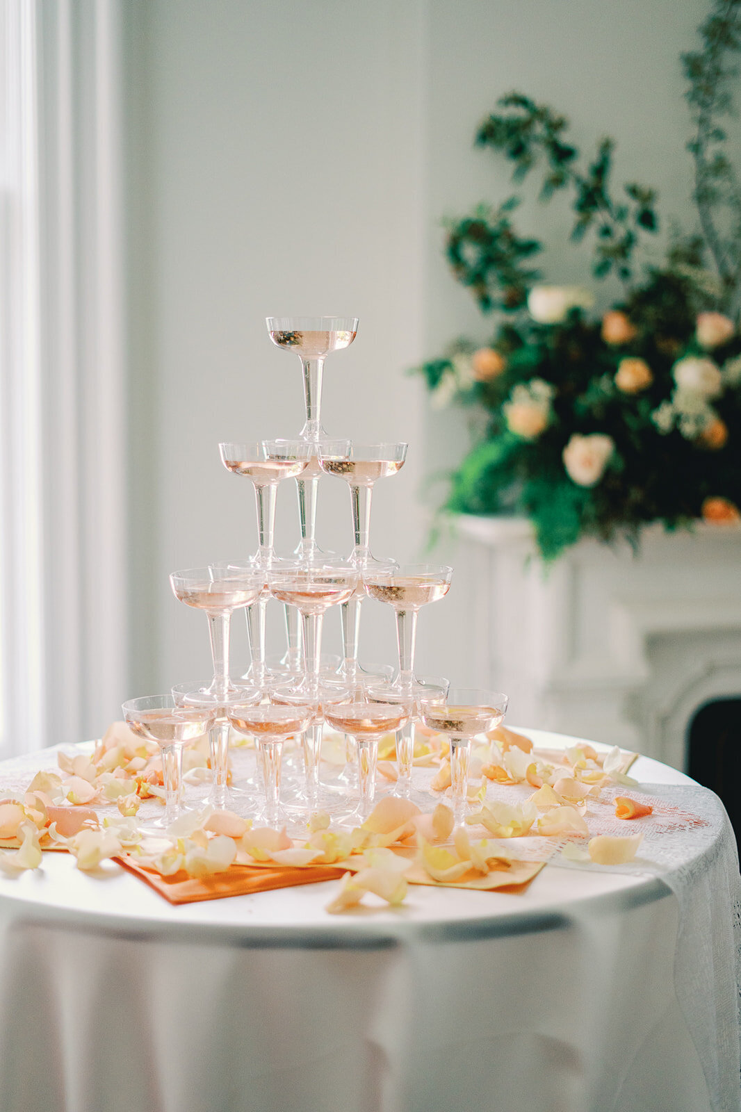 Isis-Simon-Wedding-Minneapolis-Minnesota-Wedding-Photographer-Fine-Art-Minneapolis-Minnesota-Wedding-Photographer-Rachel-Elle-Photography-Red-Wing-Wedding-Photography-Minneapolis-Wedding-Photography-Light-and-airy-Wedding-photography-mi (5)