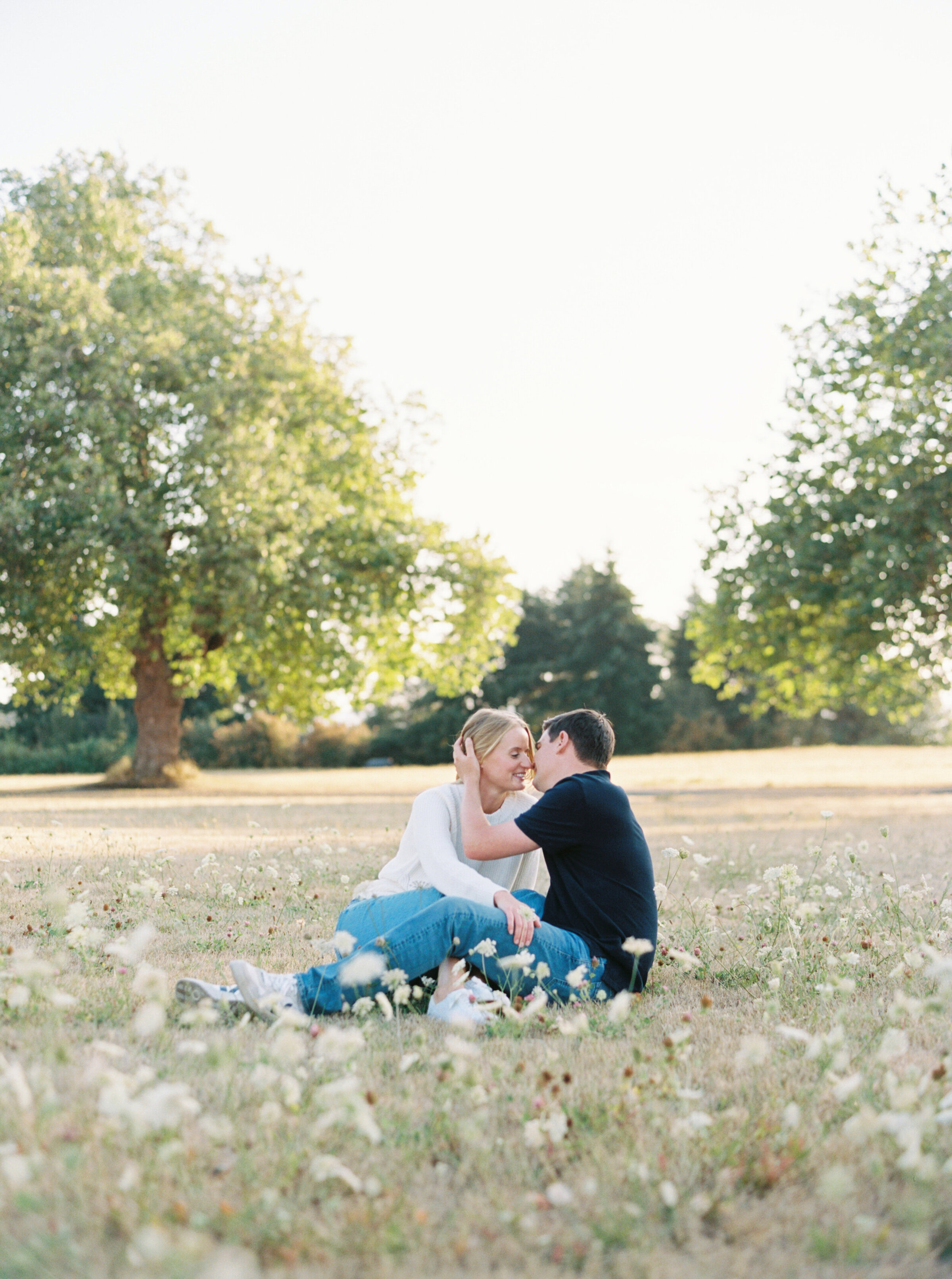 discovery-park-engagement-photos-summer-flowers