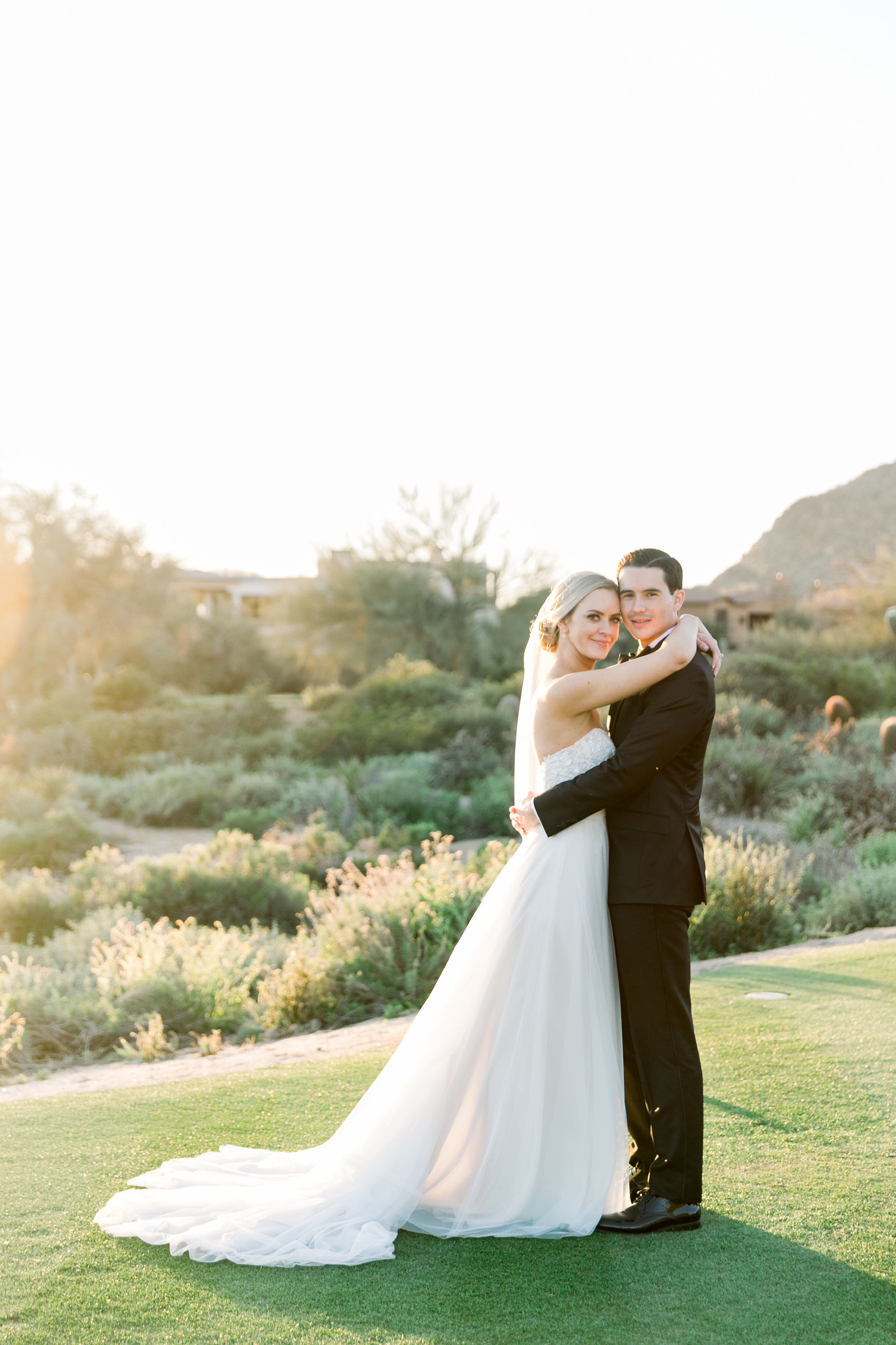 Karlie Colleen Photography - Arizona Wedding at The Troon Scottsdale Country Club - Paige & Shane -655