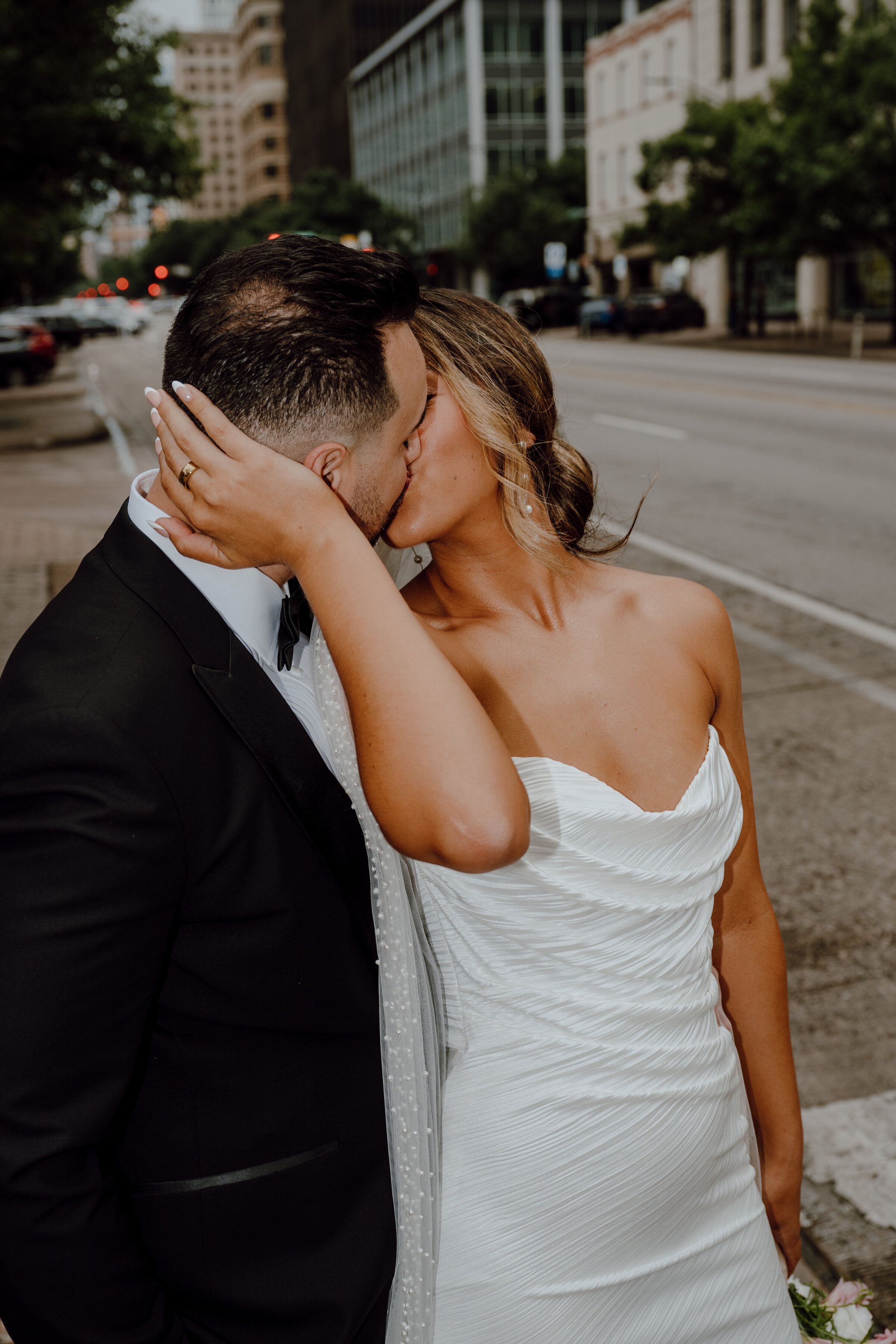 escamilla-downtown-austin-wedding-13