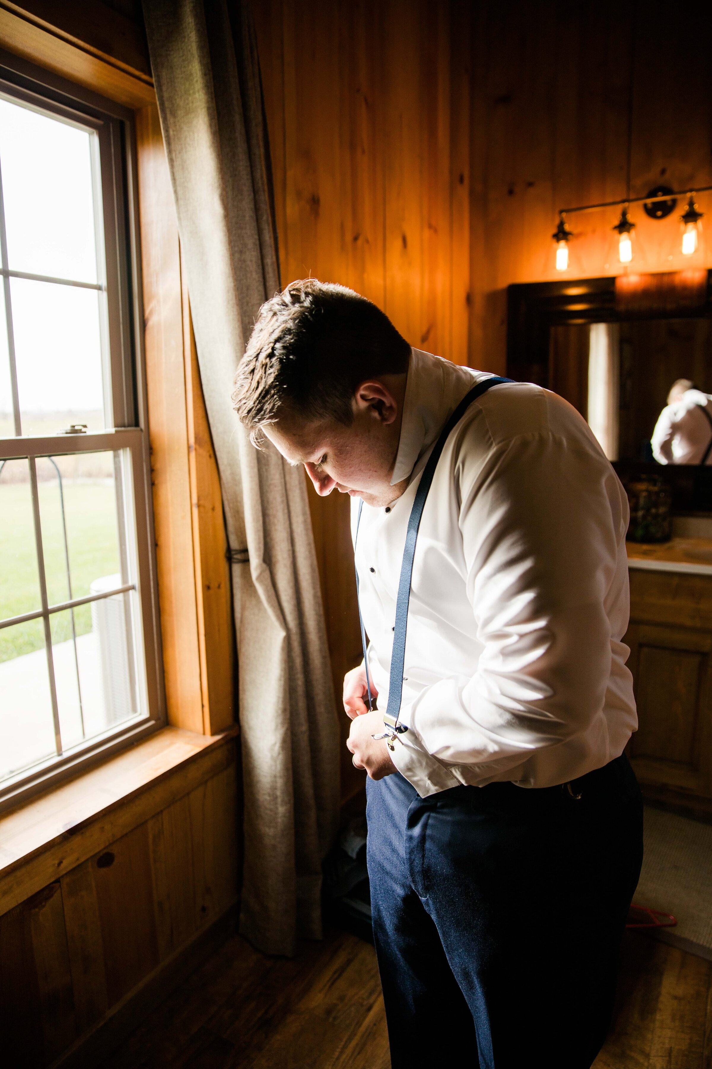 Groom Getting Ready (5 of 33)