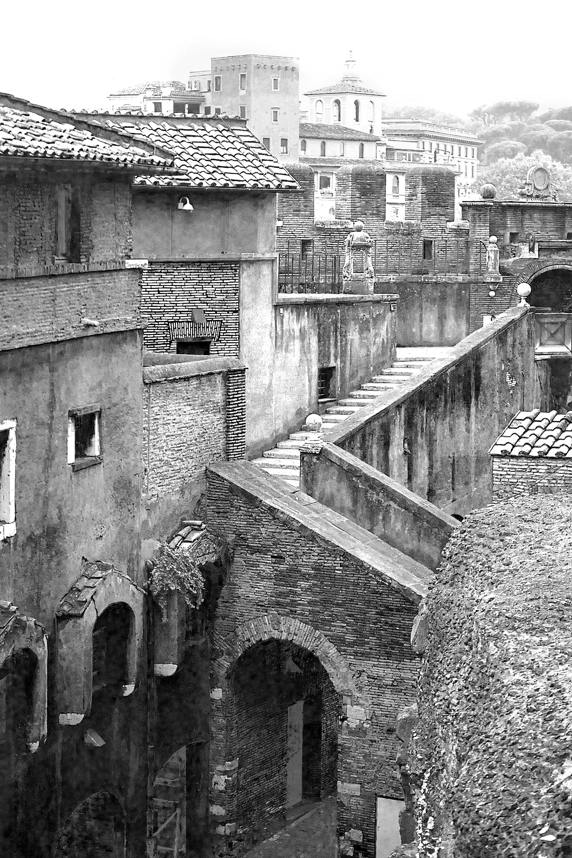 castel-santangelo-corridor-karenlippowiths