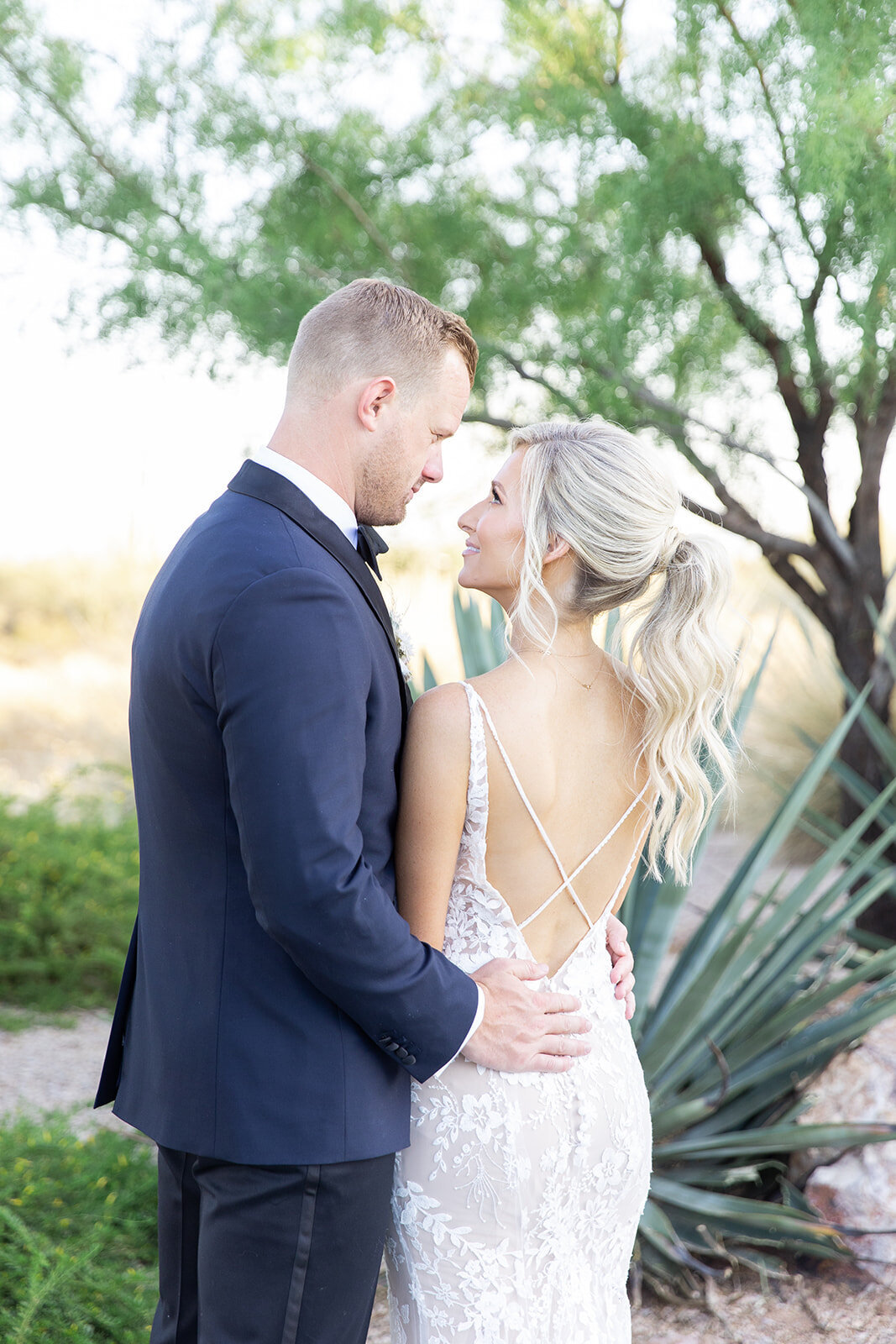 Karlie Colleen Photography - Ashley & Grant Wedding - The Paseo - Phoenix Arizona-689