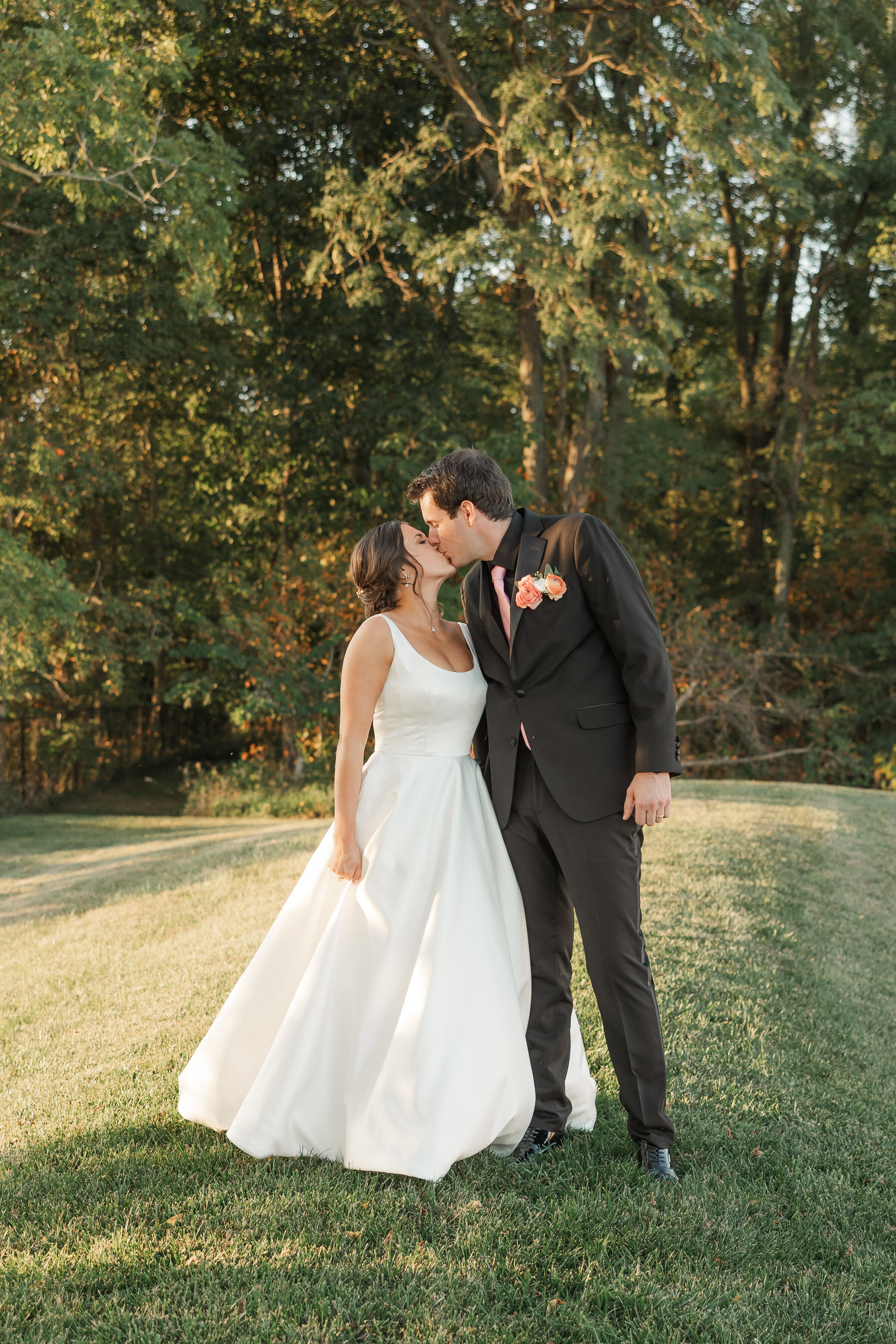 Alexis Fox Photography + Summer + Wedding + Lizton Lodge + Lizton + Indiana (6 of 8)