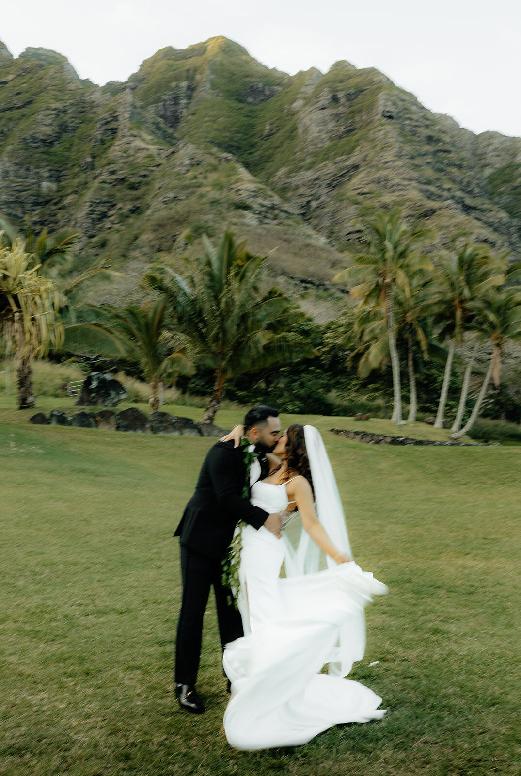 Kualoa Ranch Paliku Garden Wedding Couples Photos - Rachel C Photos107_websize