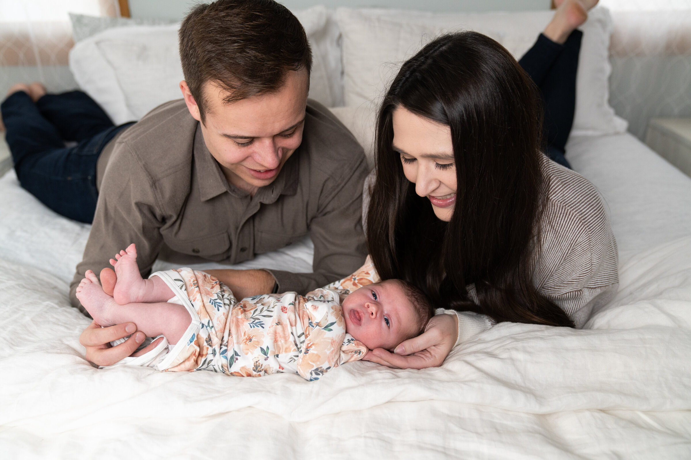 Ideas for newborn photos at home