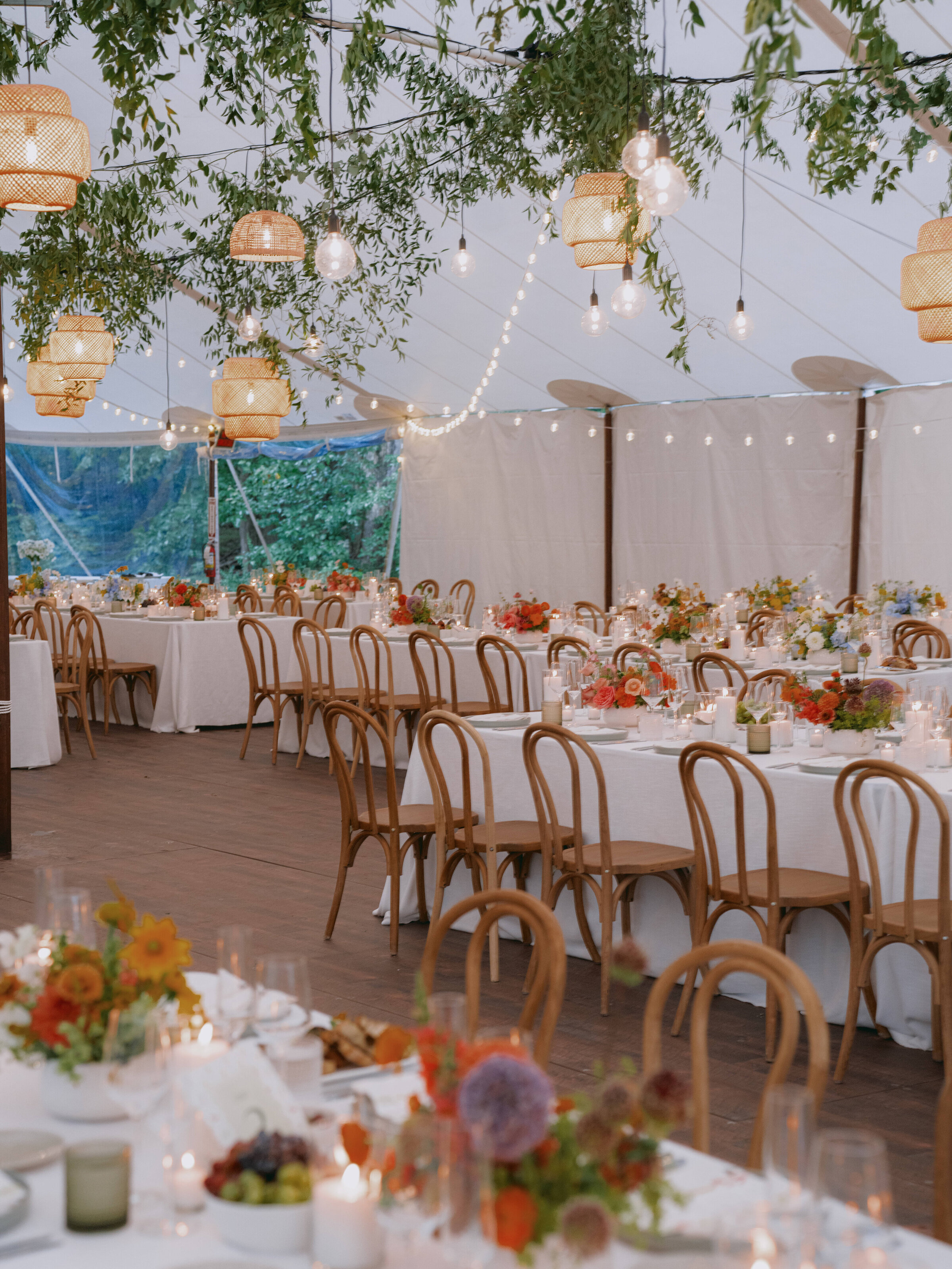 Hudson-Valley-Wedding-Planner-Glynwood-Farm-Wedding-Reception-Tables-02