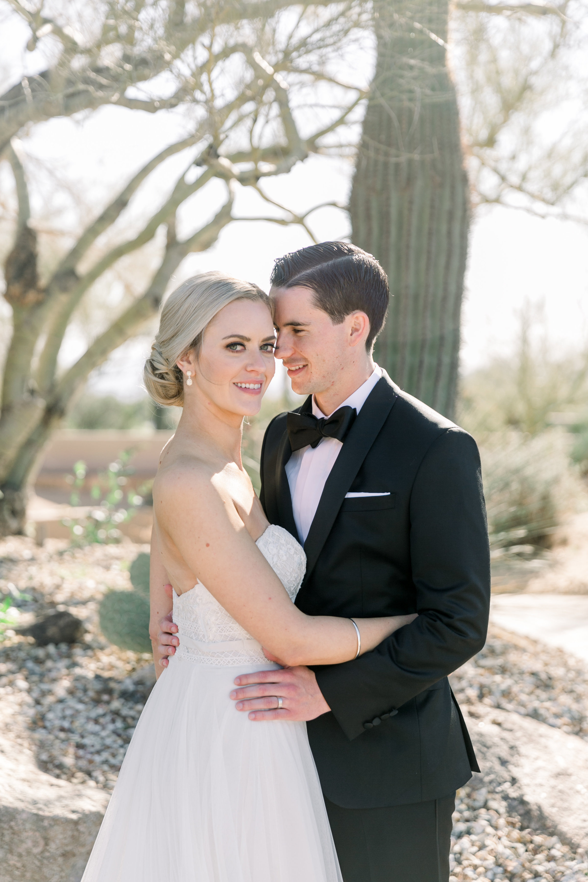 Karlie Colleen Photography - Arizona Wedding at The Troon Scottsdale Country Club - Paige & Shane -205