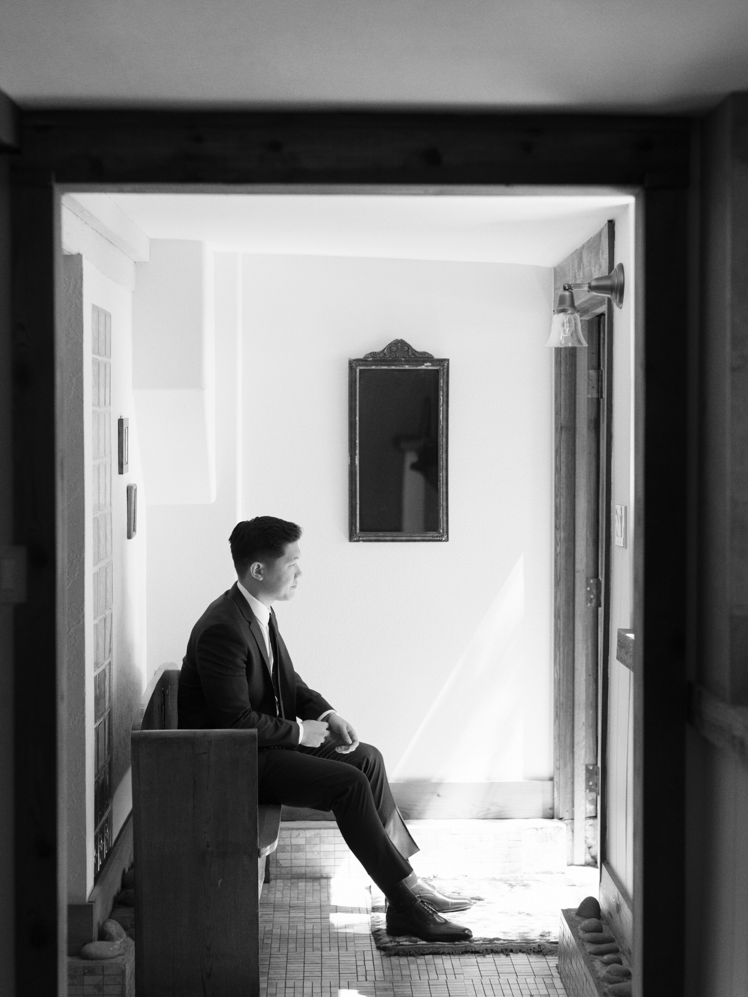 wedding-photos-at-the-griffin-house-hood-river-by-the-tenneys-photography-01