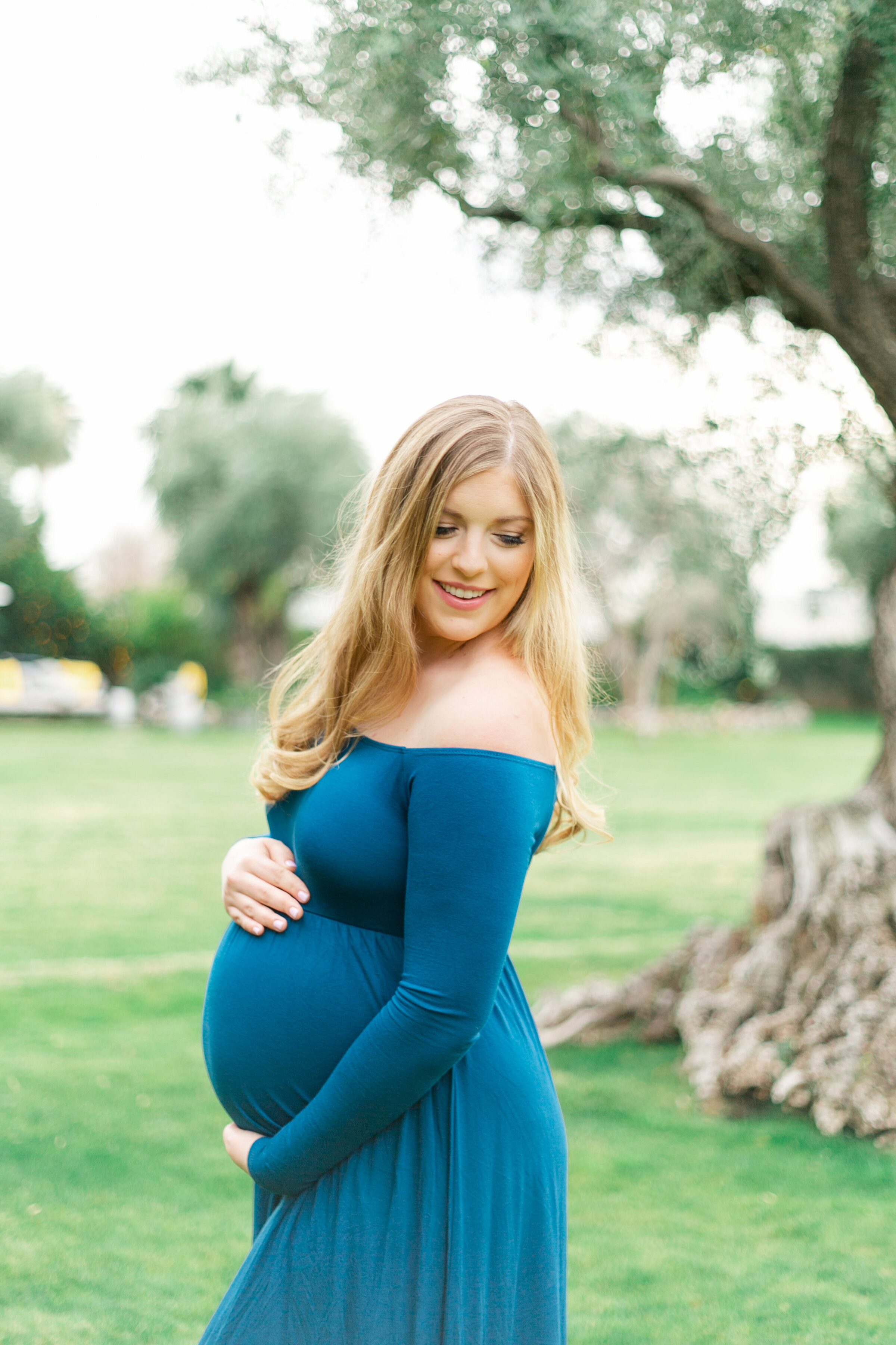 Karlie Colleen Photography - Phoenix Arizona Maternity Session - Green Historic Home - Hannah & Calvin -25