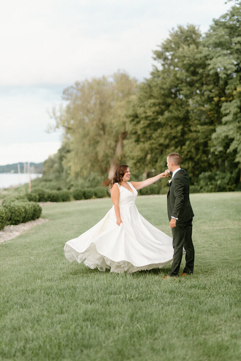 bride and groom photo by wedding photographers in lexington