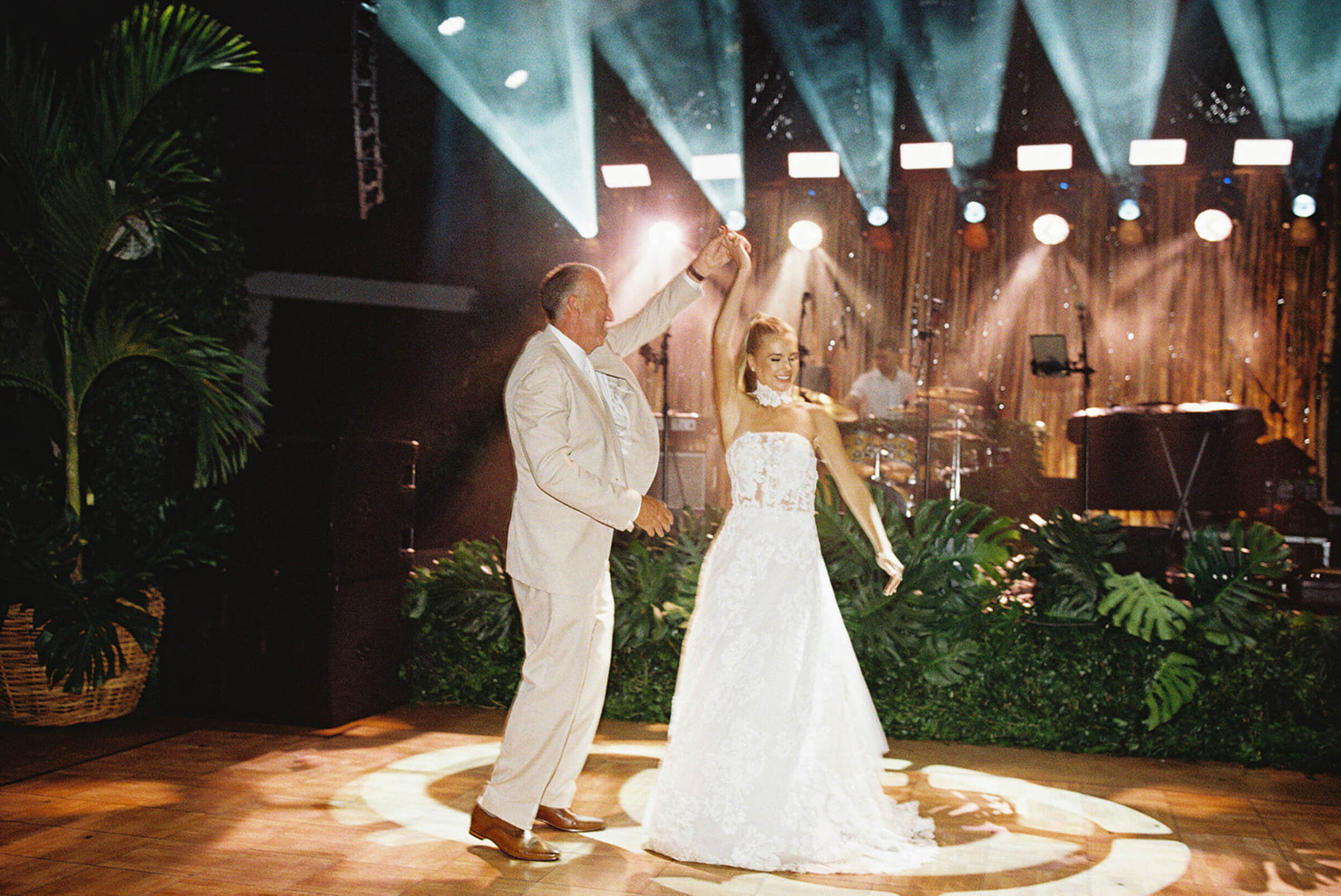 private-villa-casa-de-campo-resort-dominican-republic-wedding-asia-pimentel-photography-C+T-74