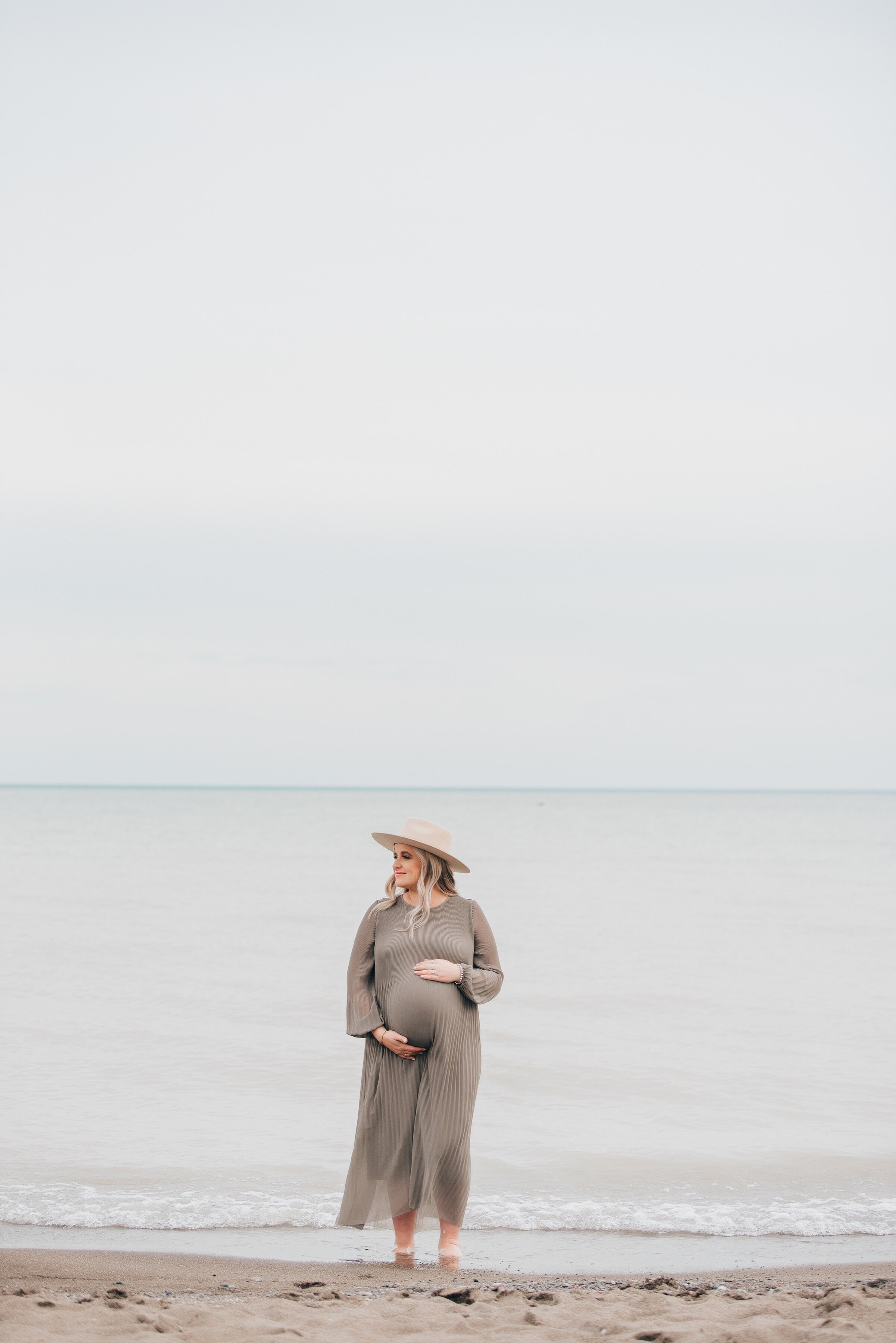 Maternity Family  Photography | London, Ontario :: NovaMarkina