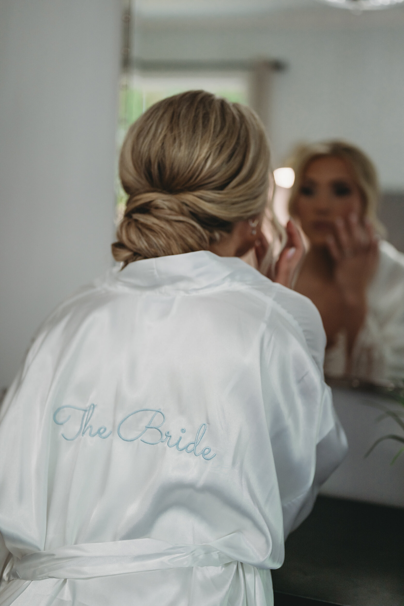 bride-robe-getting-ready