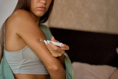 how to take a b12 injection Vitamin B12 Injection Sites: All You Need to Know