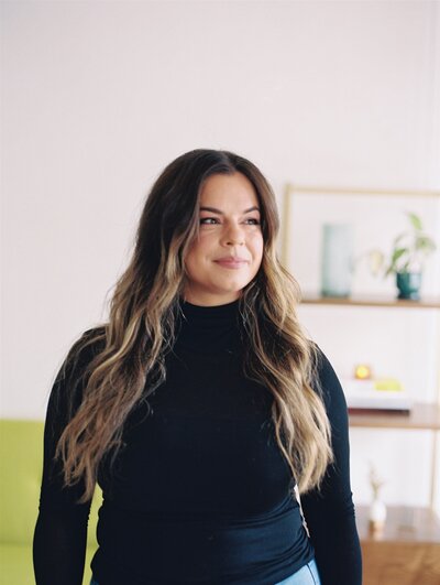 www.hannahforsberg.com_BrielleBranding2022_FullGallery0_0043