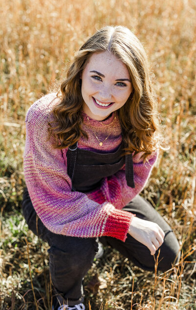 Lydia McRae Photography - Senior session on a family farm - Piper6