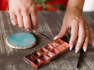 www.hannahforsberg.com_BrielleBranding2022_FullGallery0_0076 nail edit