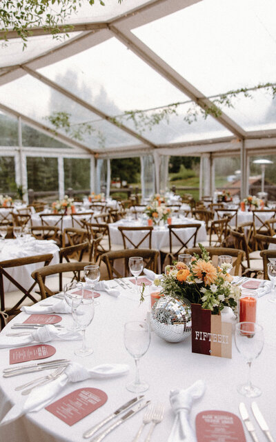 airy-greenhouse-wedding-reception