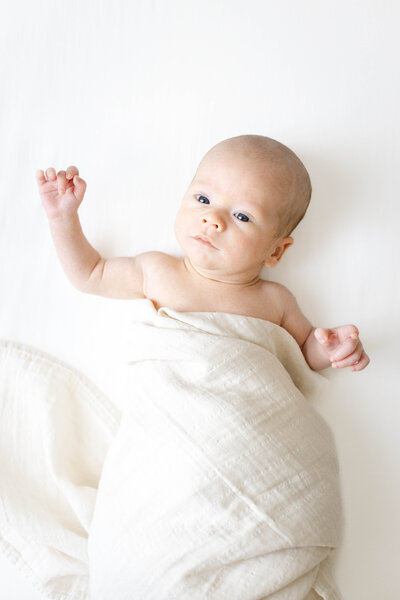 STUDIO_GALLERY_SKP_MattKat_Newborn-9413
