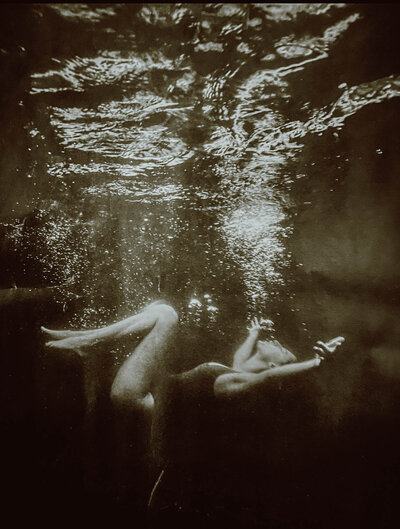 carousel 6 - fall_into_water-mini