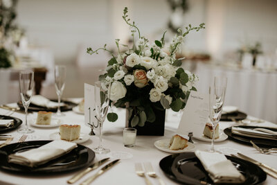 Diana Elizabeth Designs - Cleveland Wedding Florist - 05