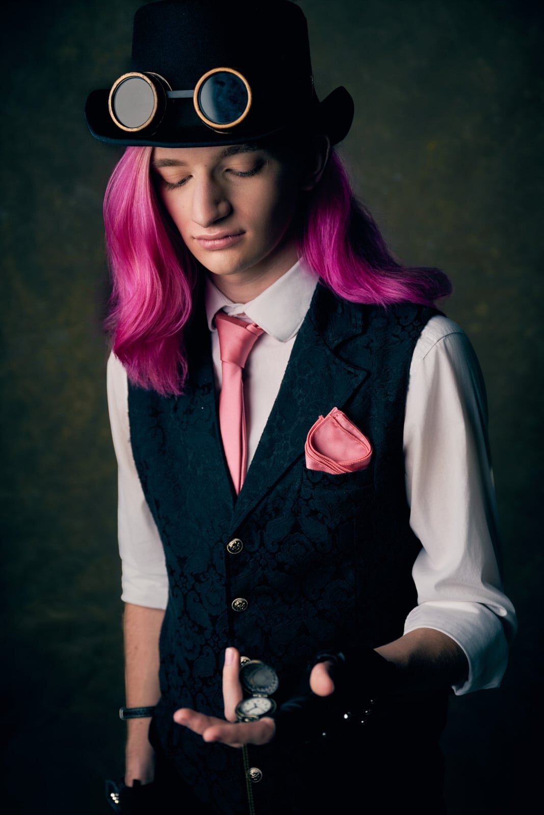 Steampunk Style High School Senior Portrait Photographer With Unique Fashion-39