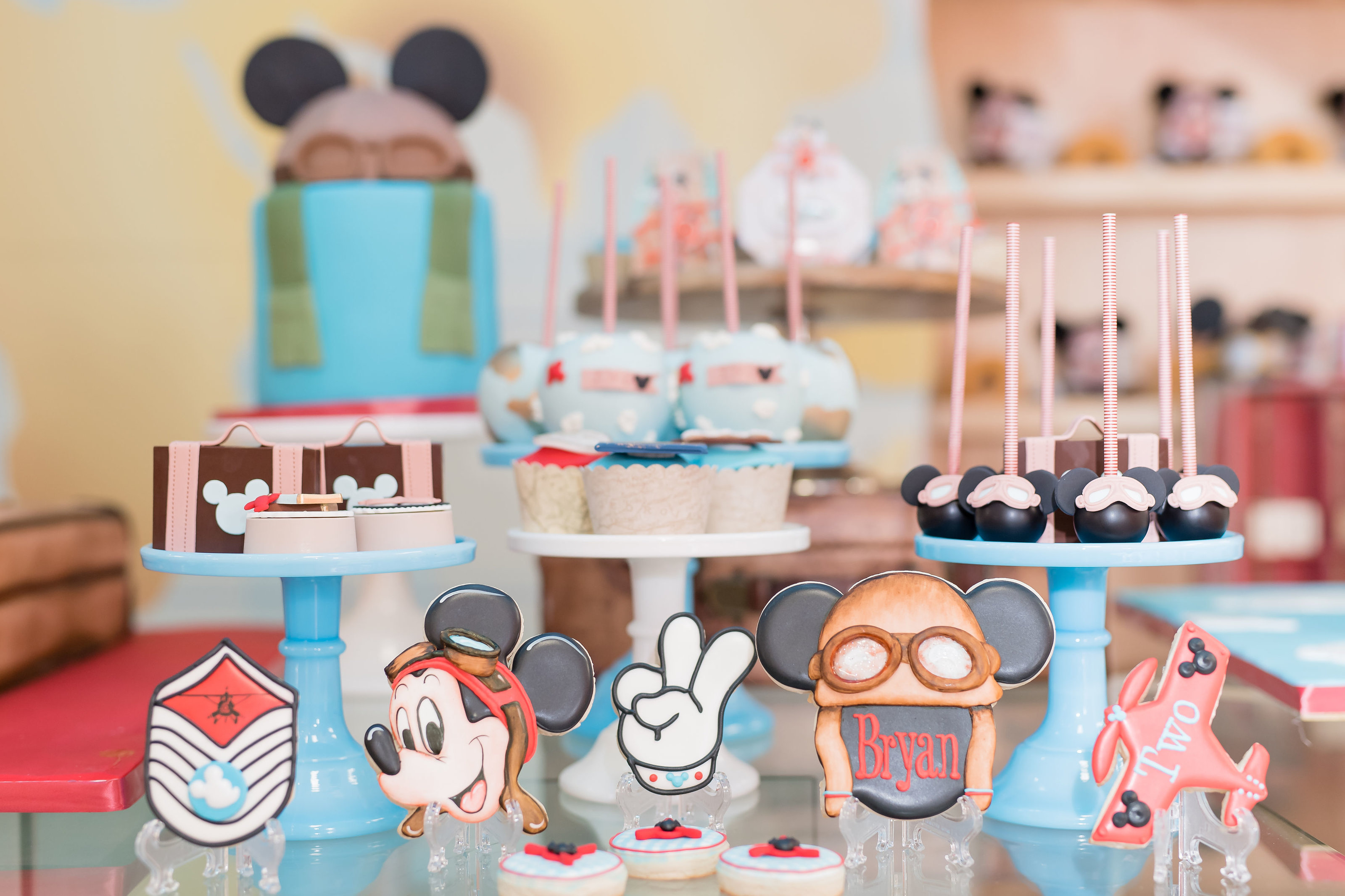 miami-event-planner-one-inspired-party-Mickey-Aviator-28