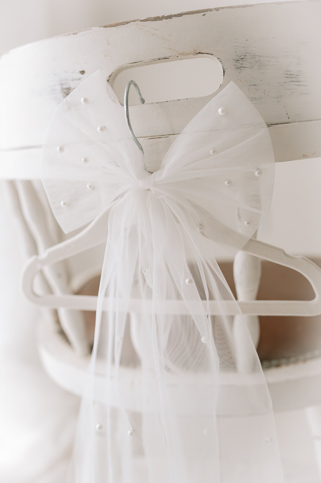 maternity wardrobe at my msternity and newborn photography studio in York hair clip