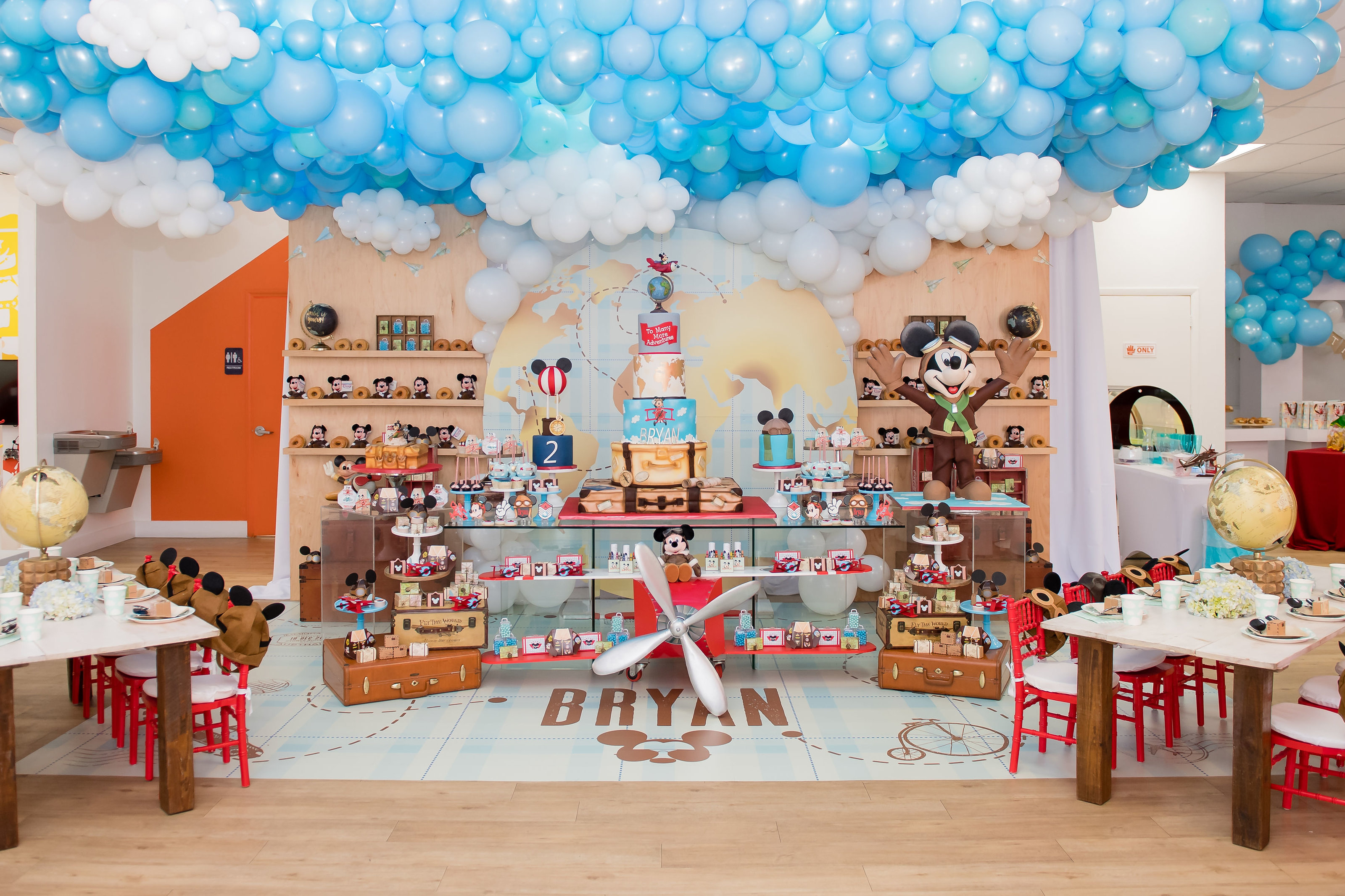 miami-event-planner-one-inspired-party-Mickey-Aviator-2