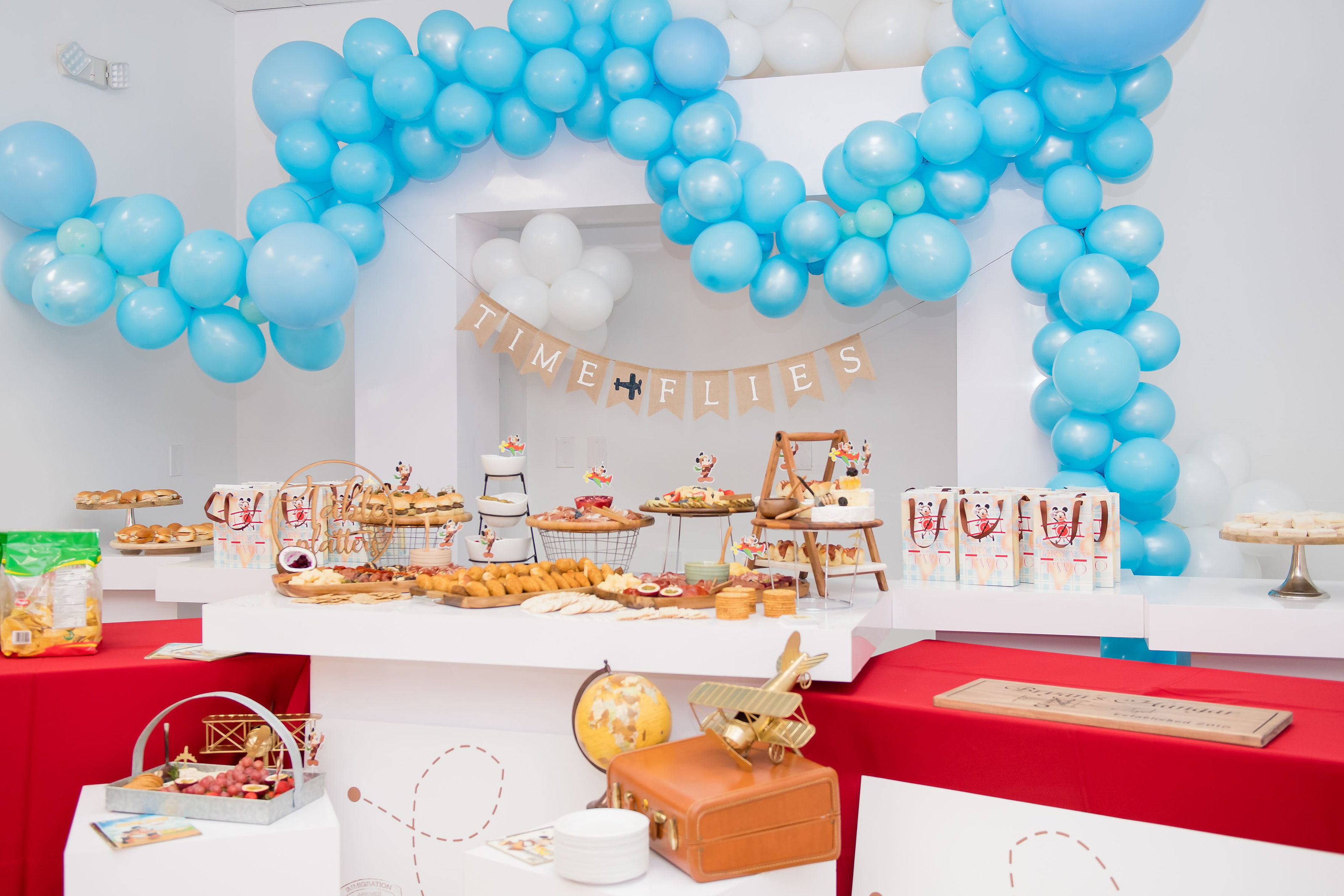 miami-event-planner-one-inspired-party-Mickey-Aviator-6