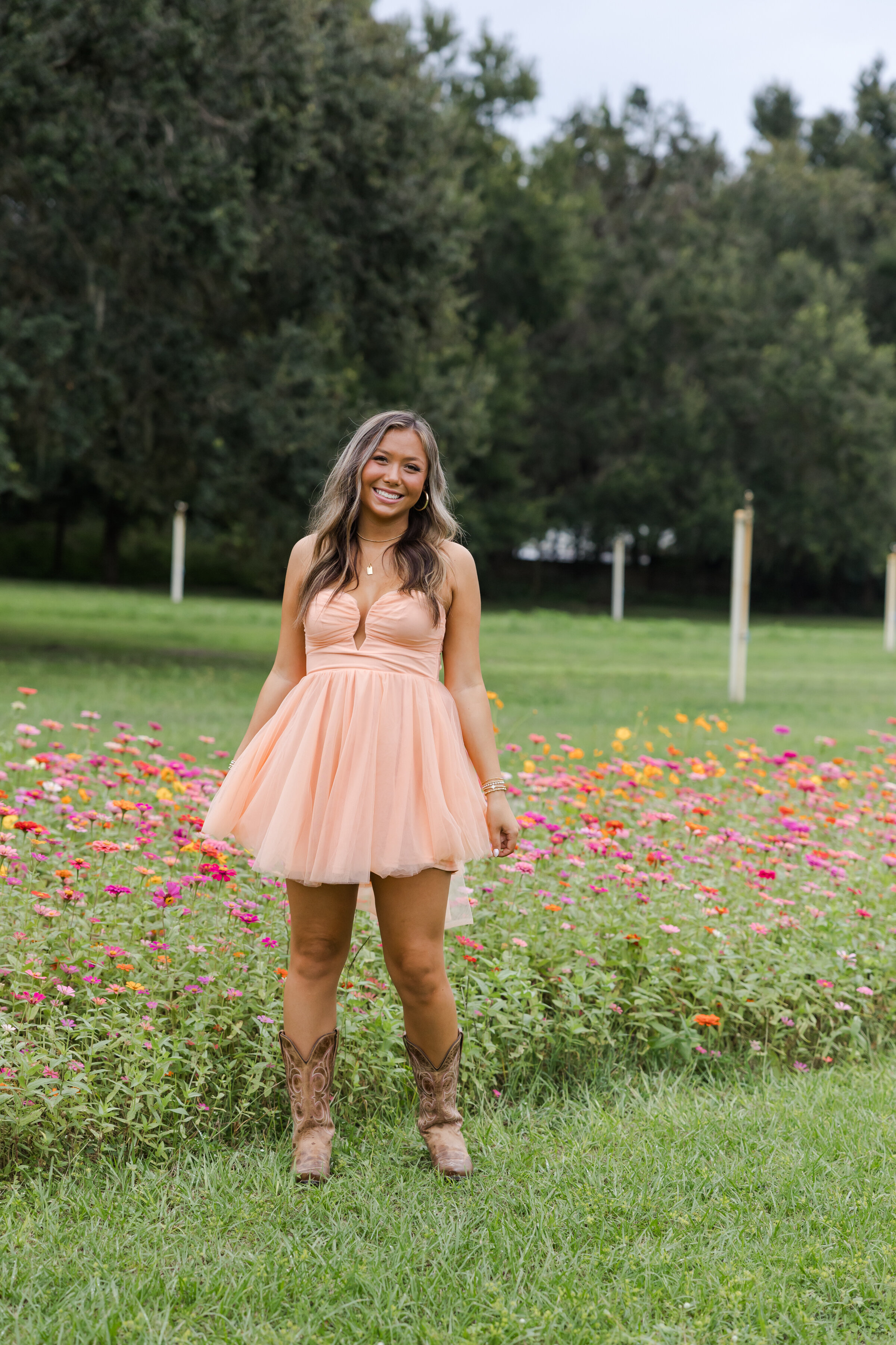 Suzie Lopes Photography-Taylor Senior Session Open Field-31