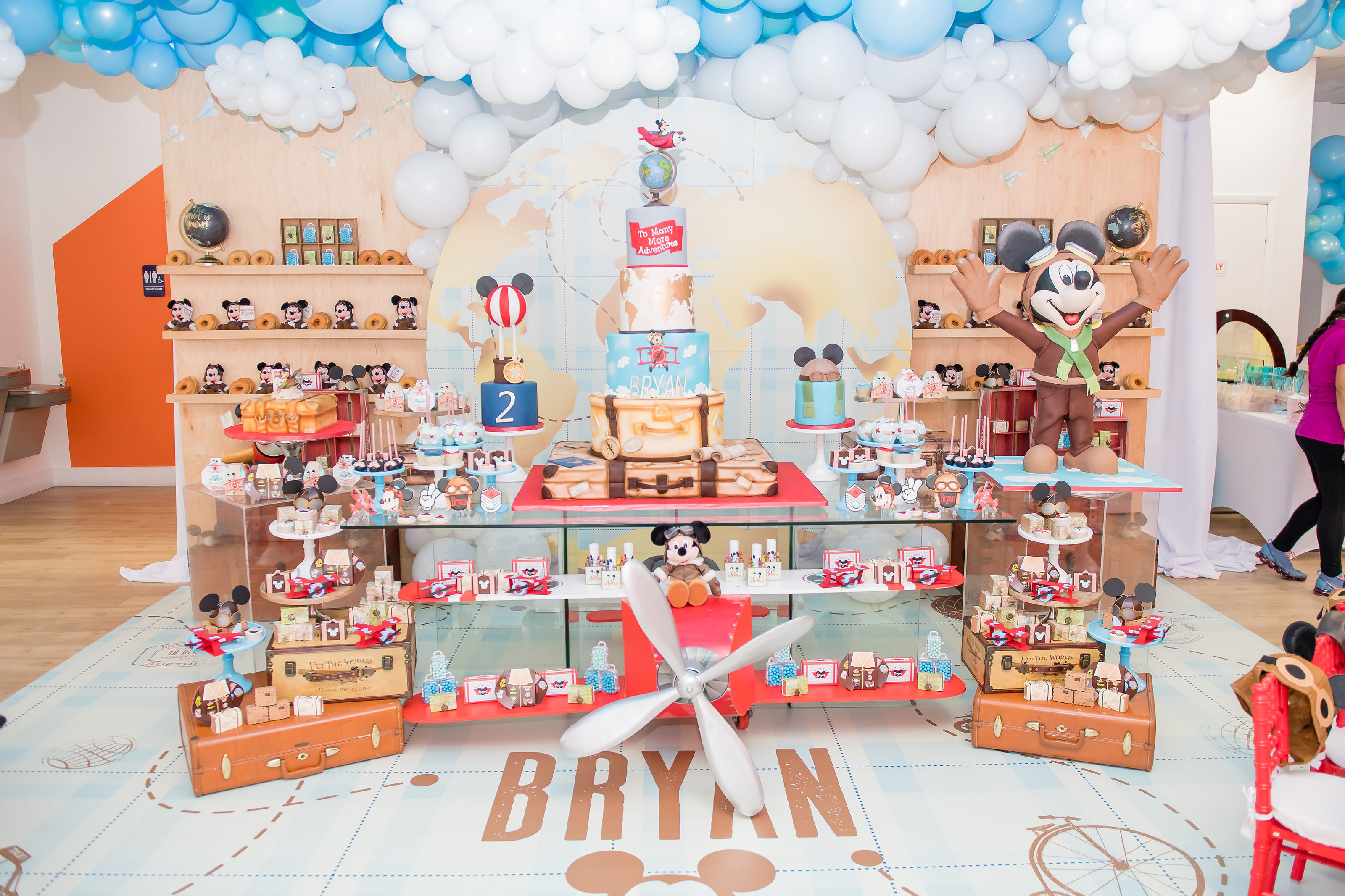 miami-event-planner-one-inspired-party-Mickey-Aviator-20