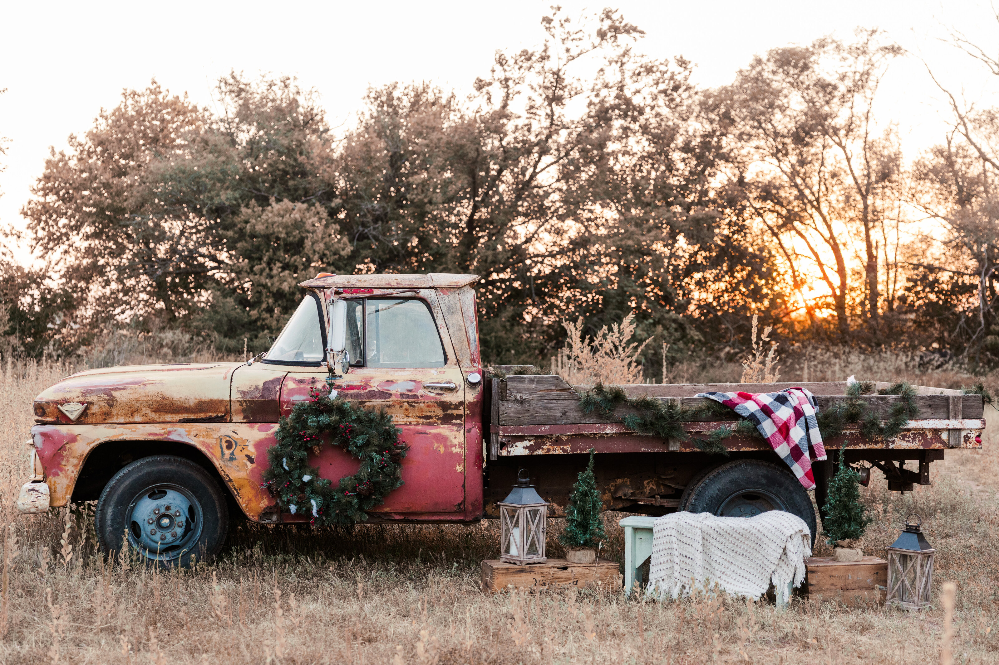 jeanizecilliersphotograph-christmastruckoneton-1