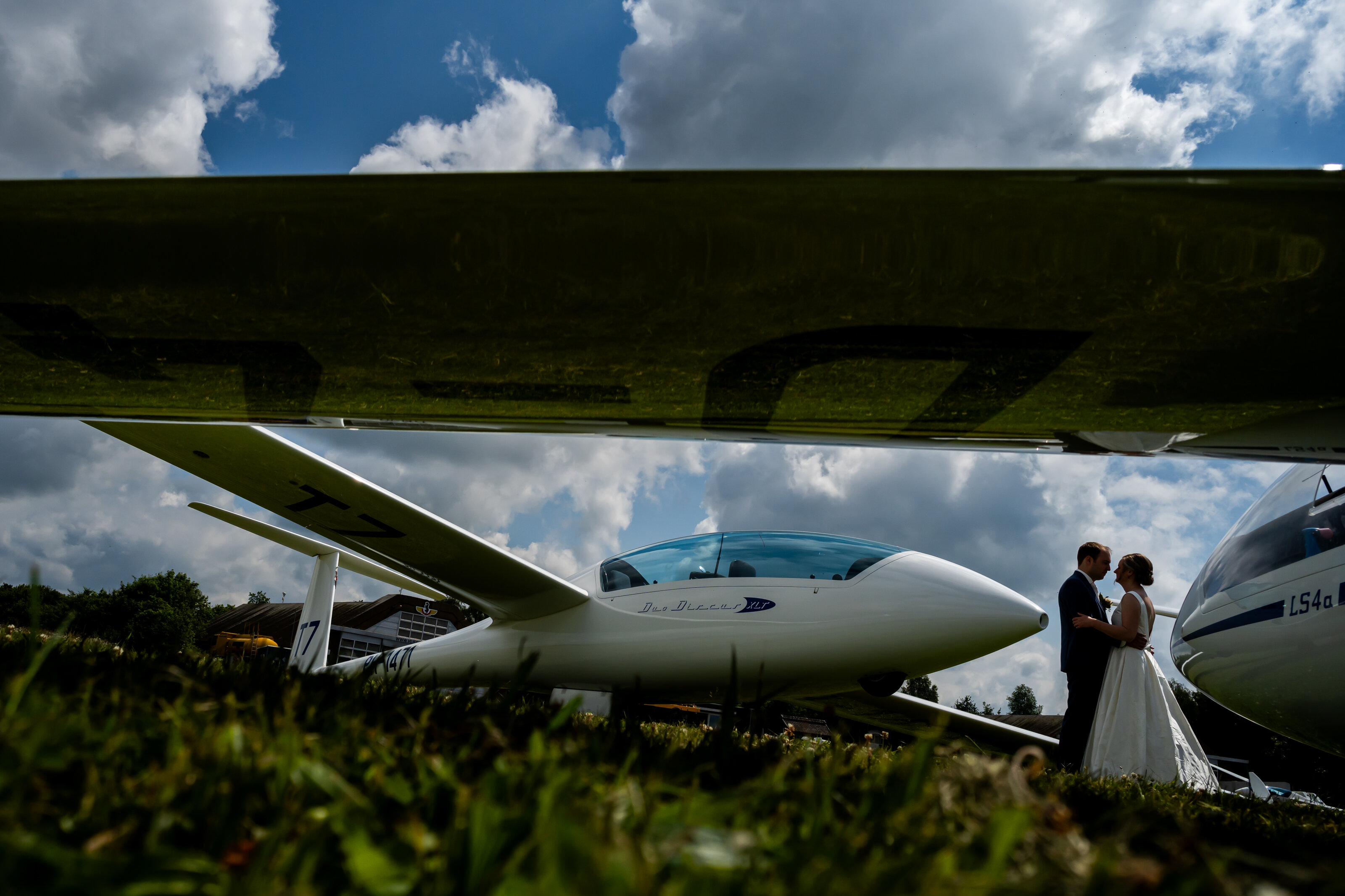 Trouwen in Twente, Twente, Westerhaar, Oost Nederland, liefde, echt, tijdloos, Bruiloft, trouwreportage, bruidsfotograaf, trouwfotograaf, rust, Twenterand, De fotograaf van Twente, Schipper, Juliantien, Juliantien fotografie