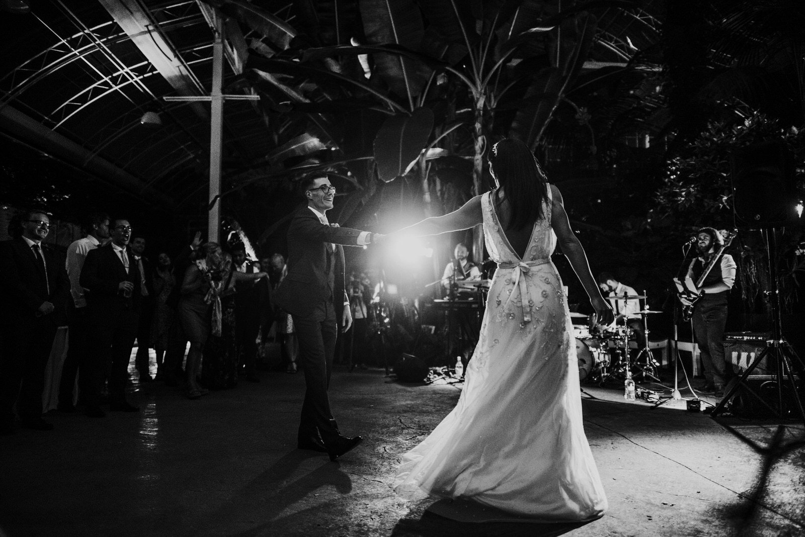 RHS_Wisley_Glasshouse_Wedding_Gemma_Ed_thisandthat_photography-544