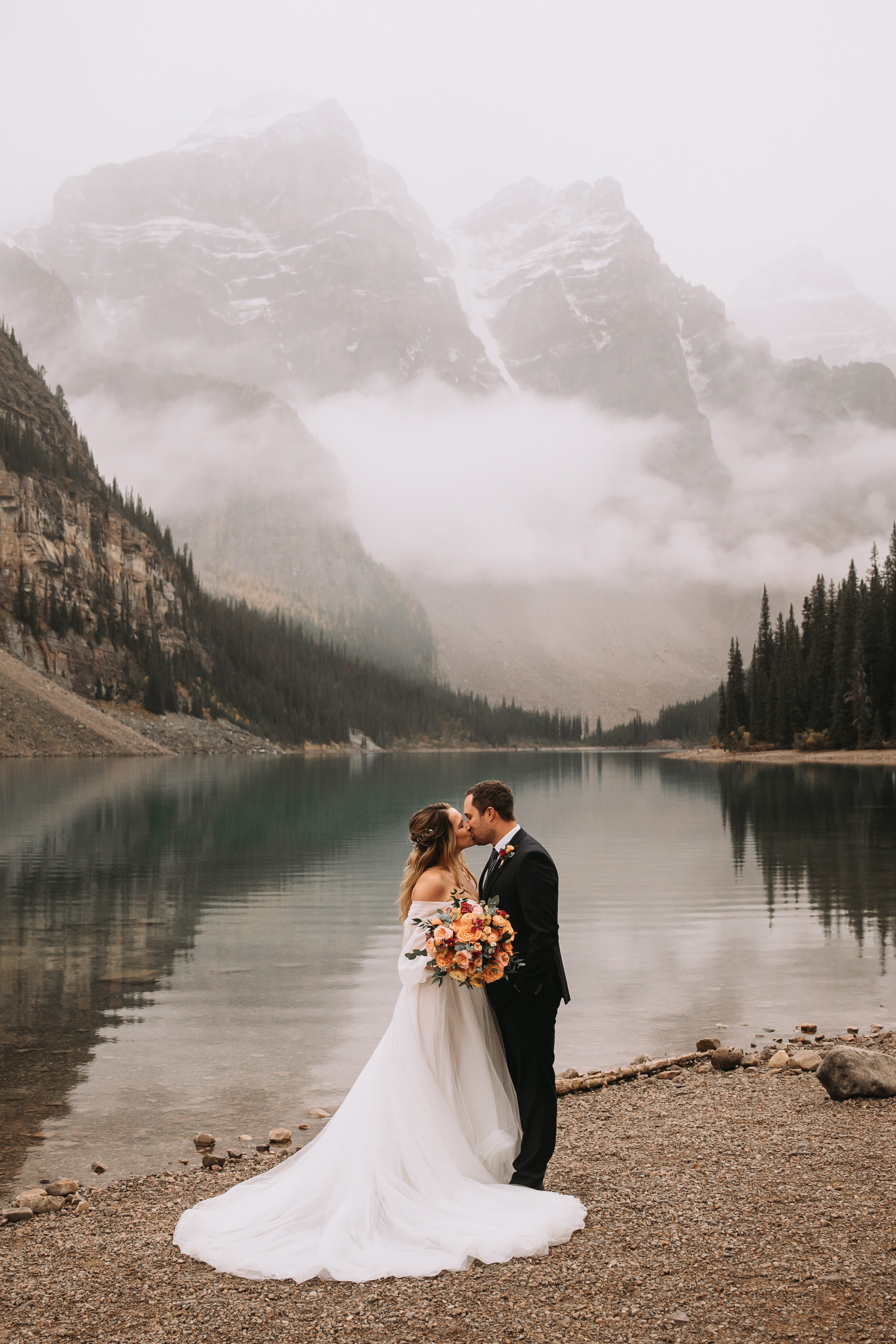 TAYLOR_JOSH_BANFF_ELOPEMENT_PHOTOGRAPHER_RMPCO.-05637-2