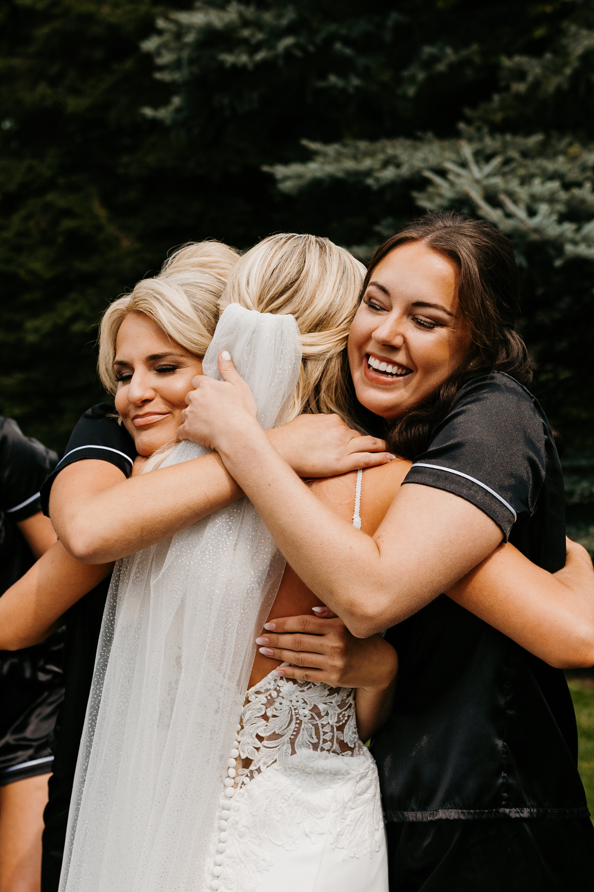 Luke+Emilee_Details+GettingReady-27